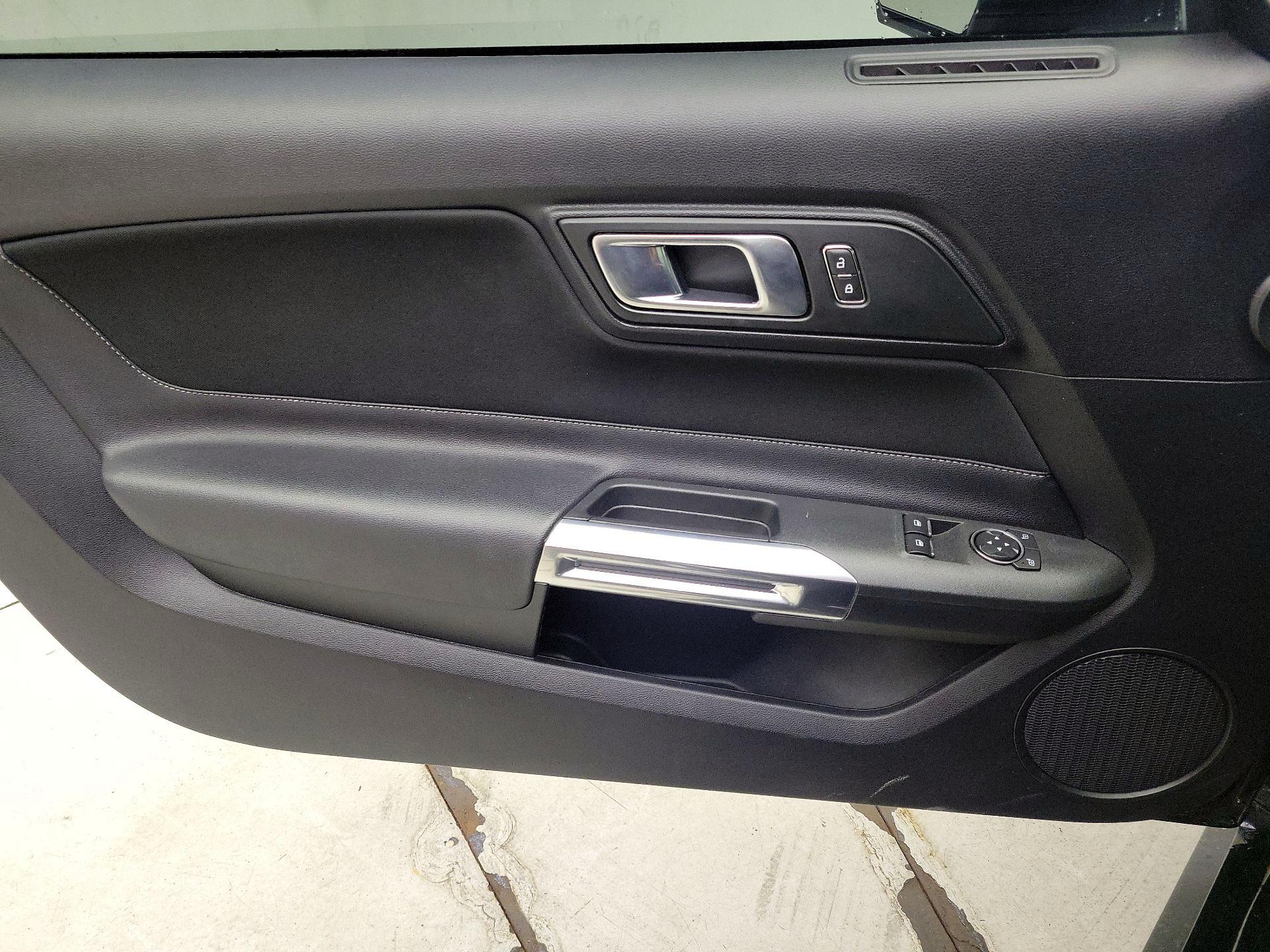 Thumbnail: 2019 Ford Mustang - 12