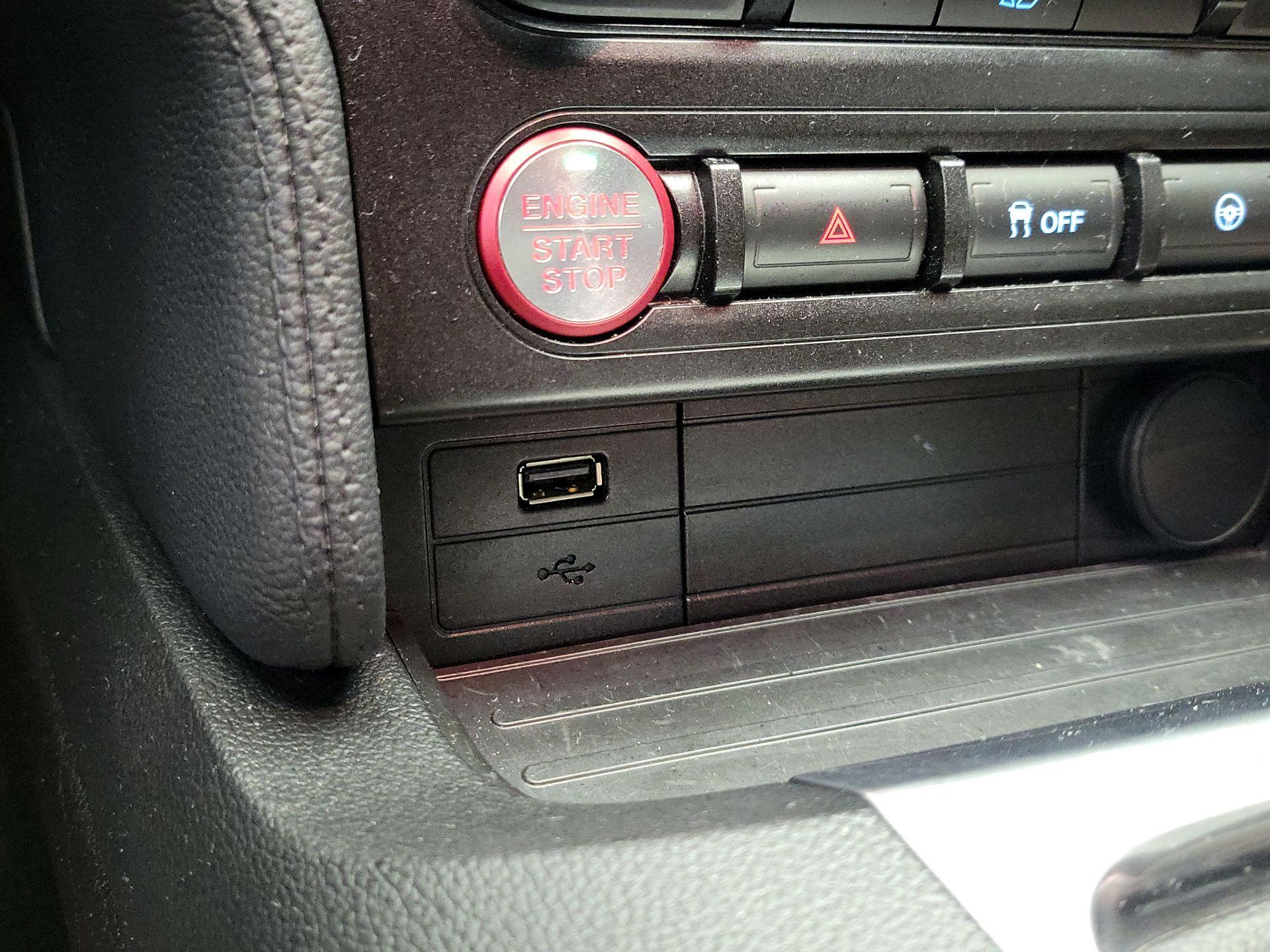 Thumbnail: 2019 Ford Mustang - 18