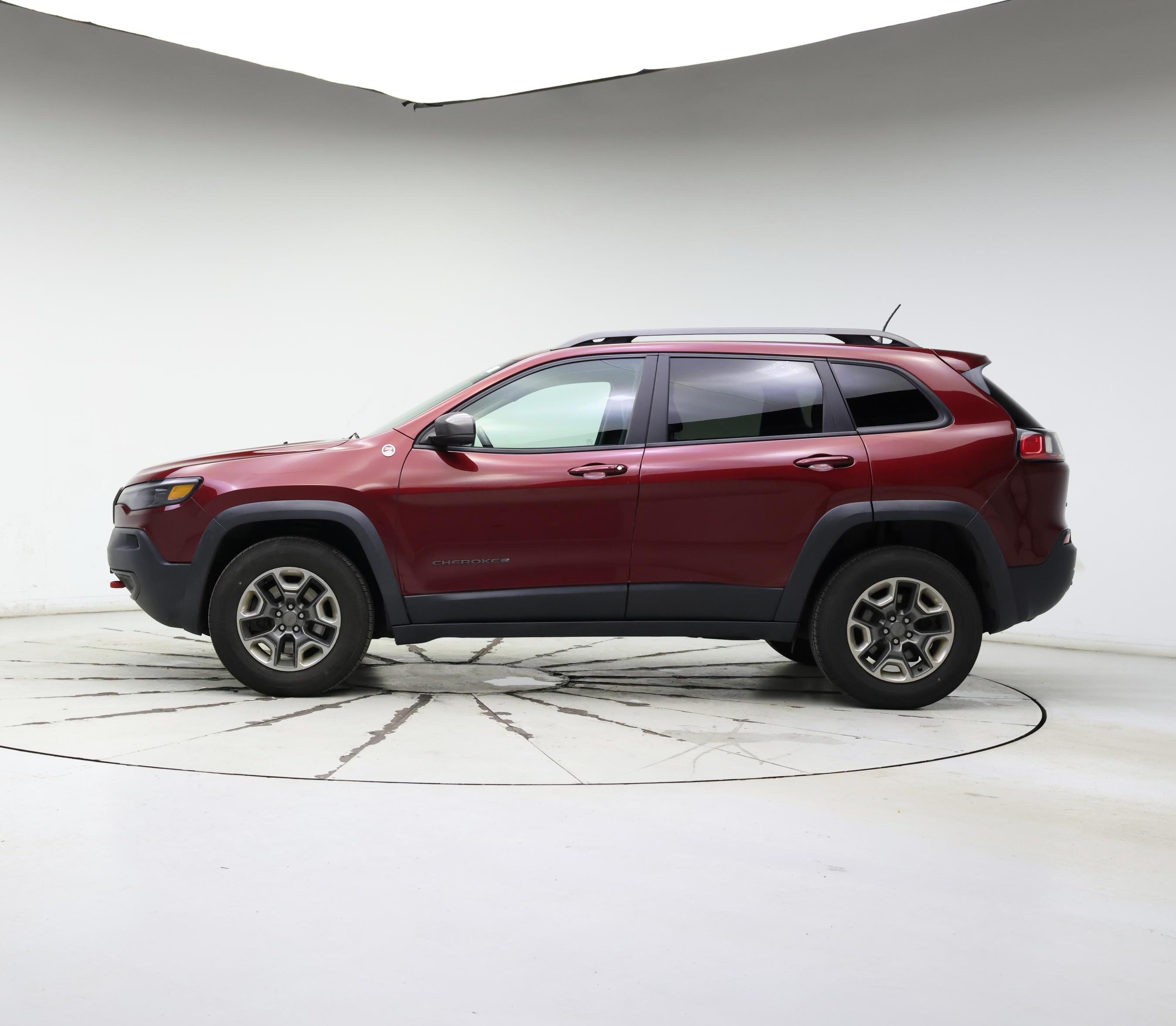 Thumbnail: 2019 Jeep Cherokee - 3