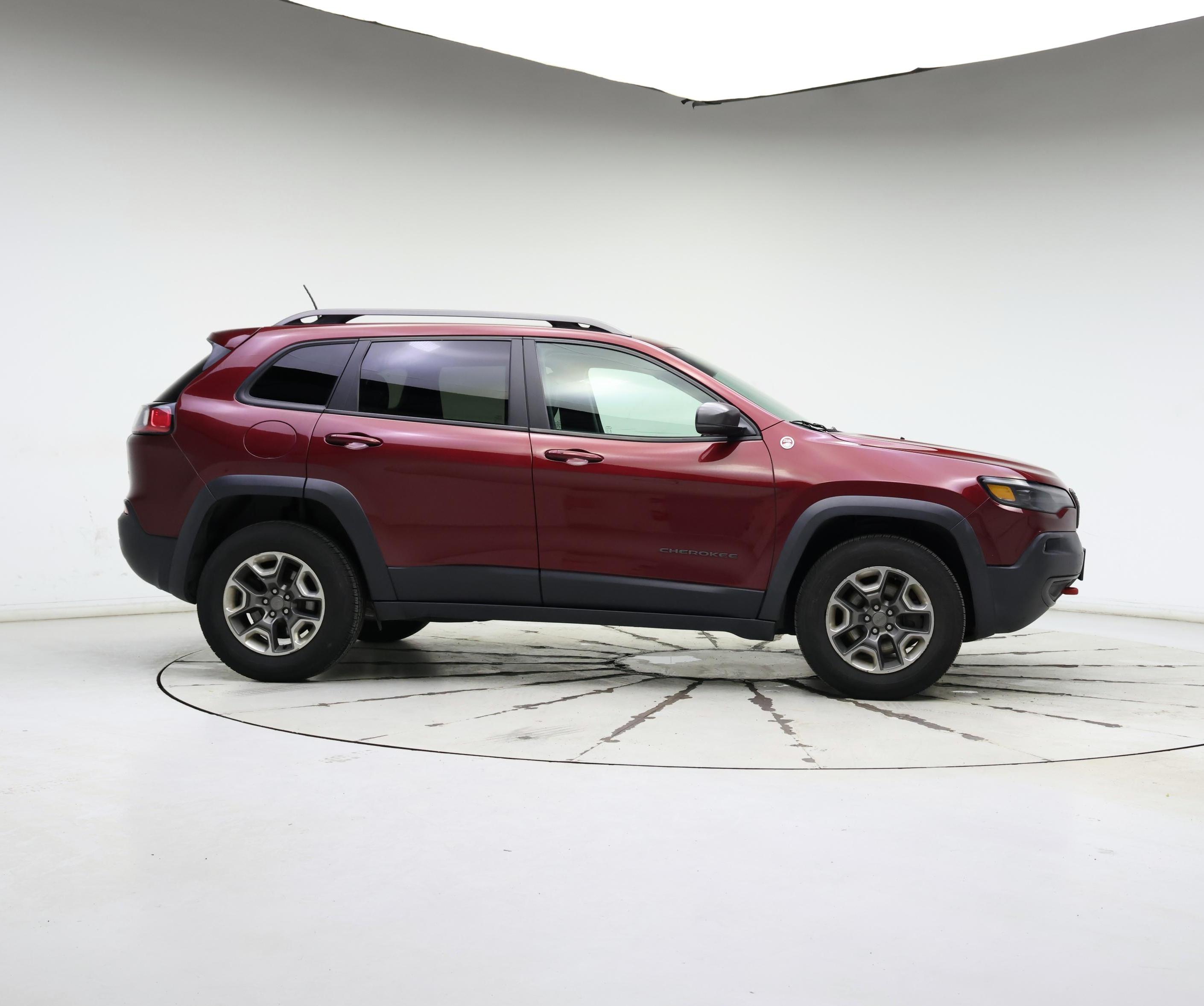 Thumbnail: 2019 Jeep Cherokee - 7