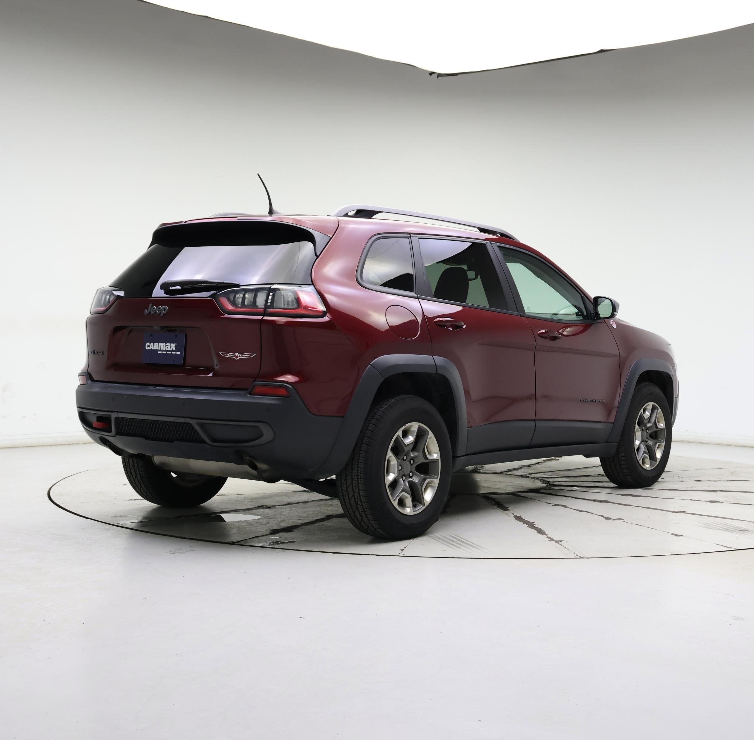 Thumbnail: 2019 Jeep Cherokee - 8