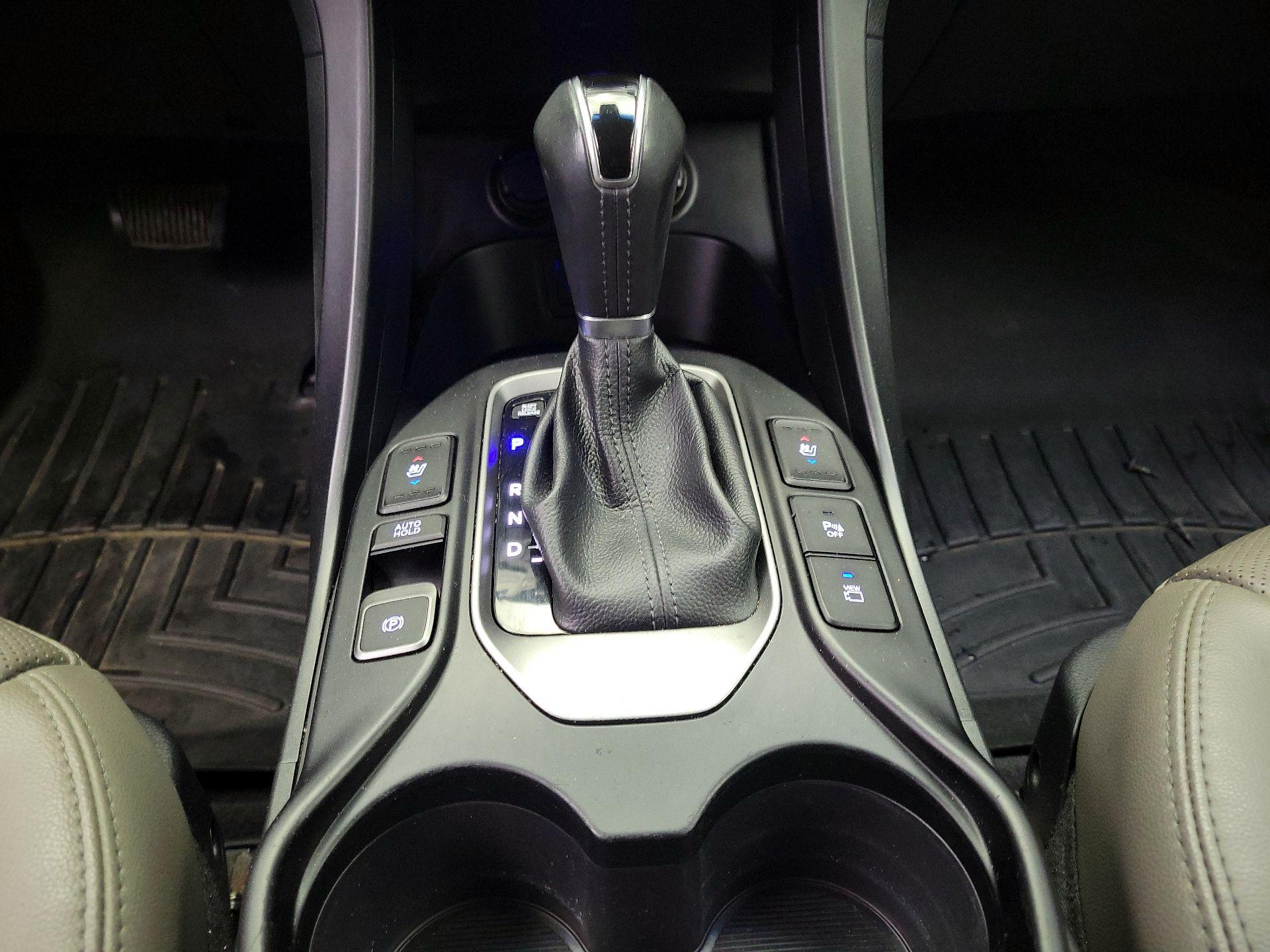 Thumbnail: 2018 Hyundai Santa Fe - 18