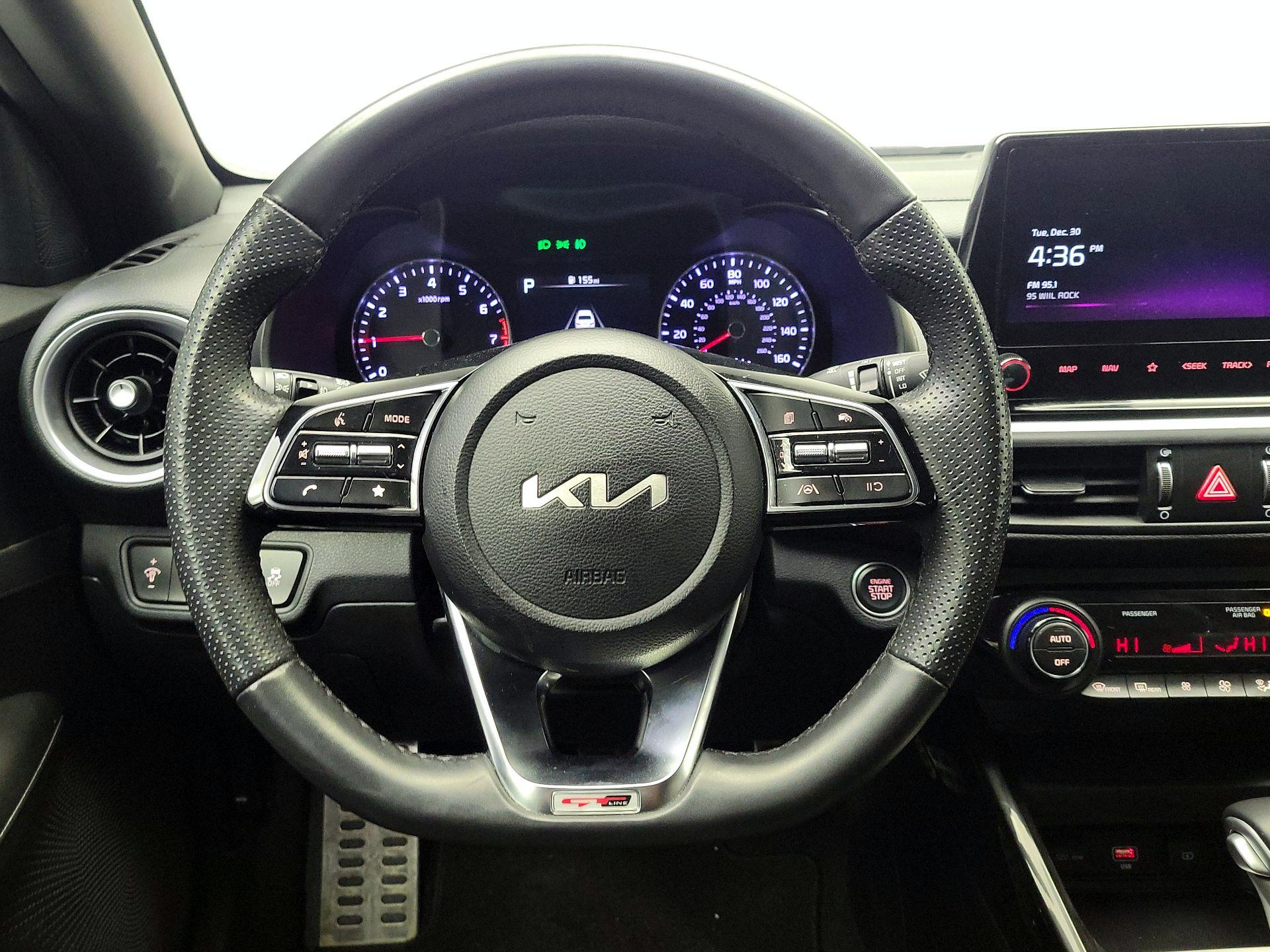 Thumbnail: 2023 Kia Forte - 10