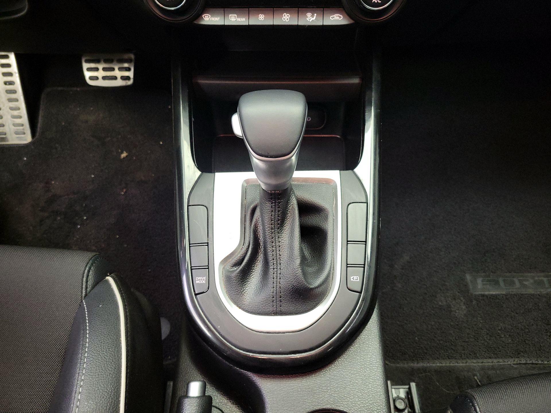 Thumbnail: 2023 Kia Forte - 18