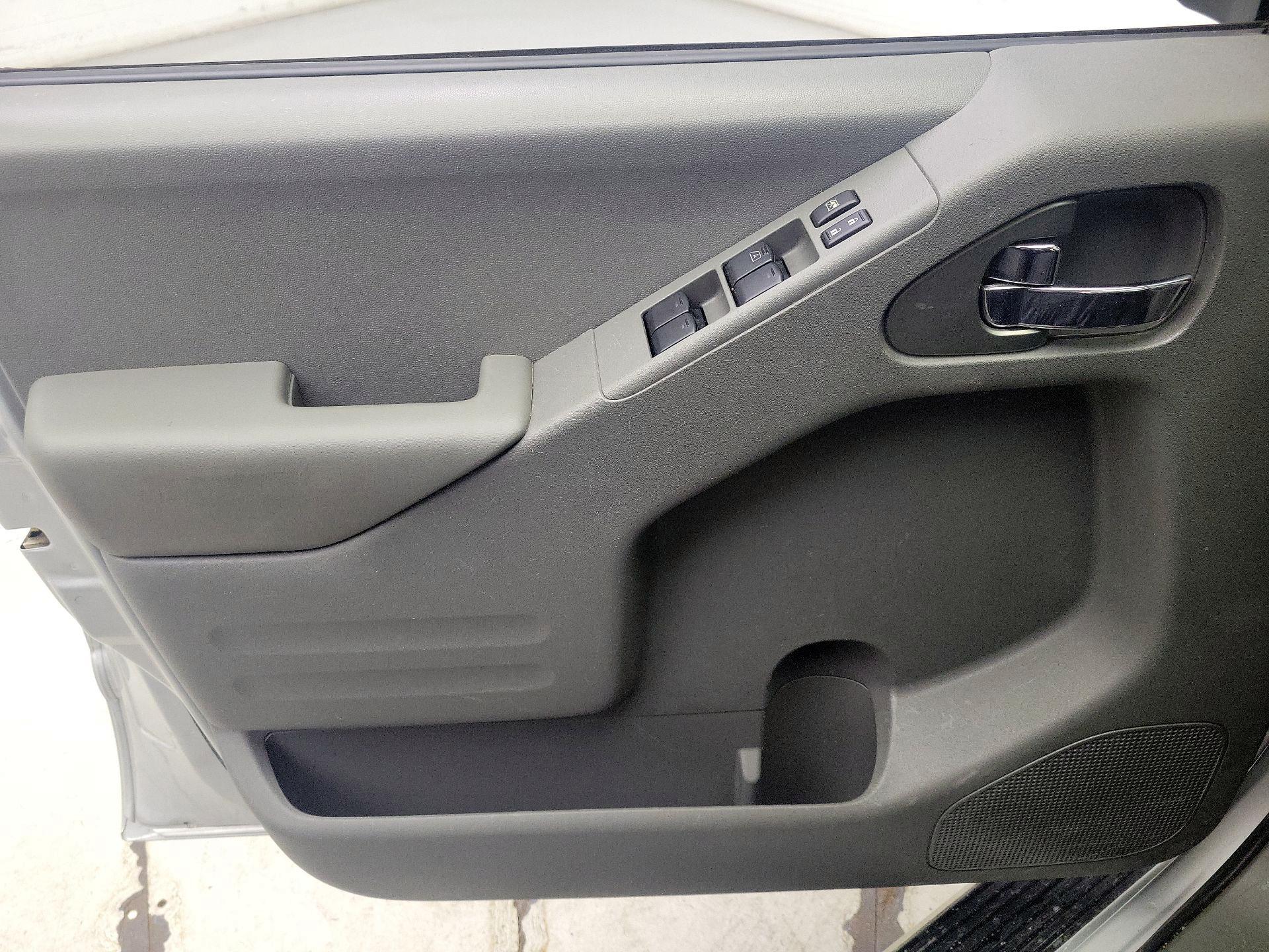 Thumbnail: 2018 Nissan Frontier - 12