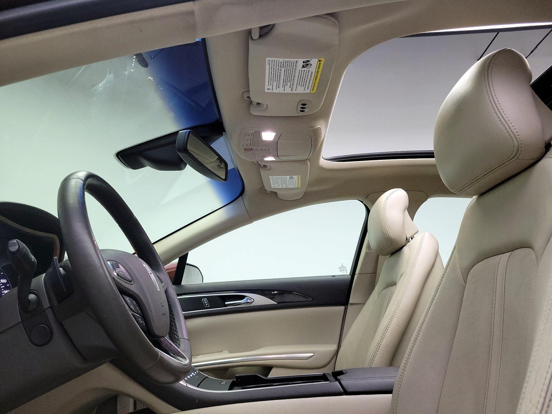 Thumbnail: 2016 Lincoln MKZ - 20