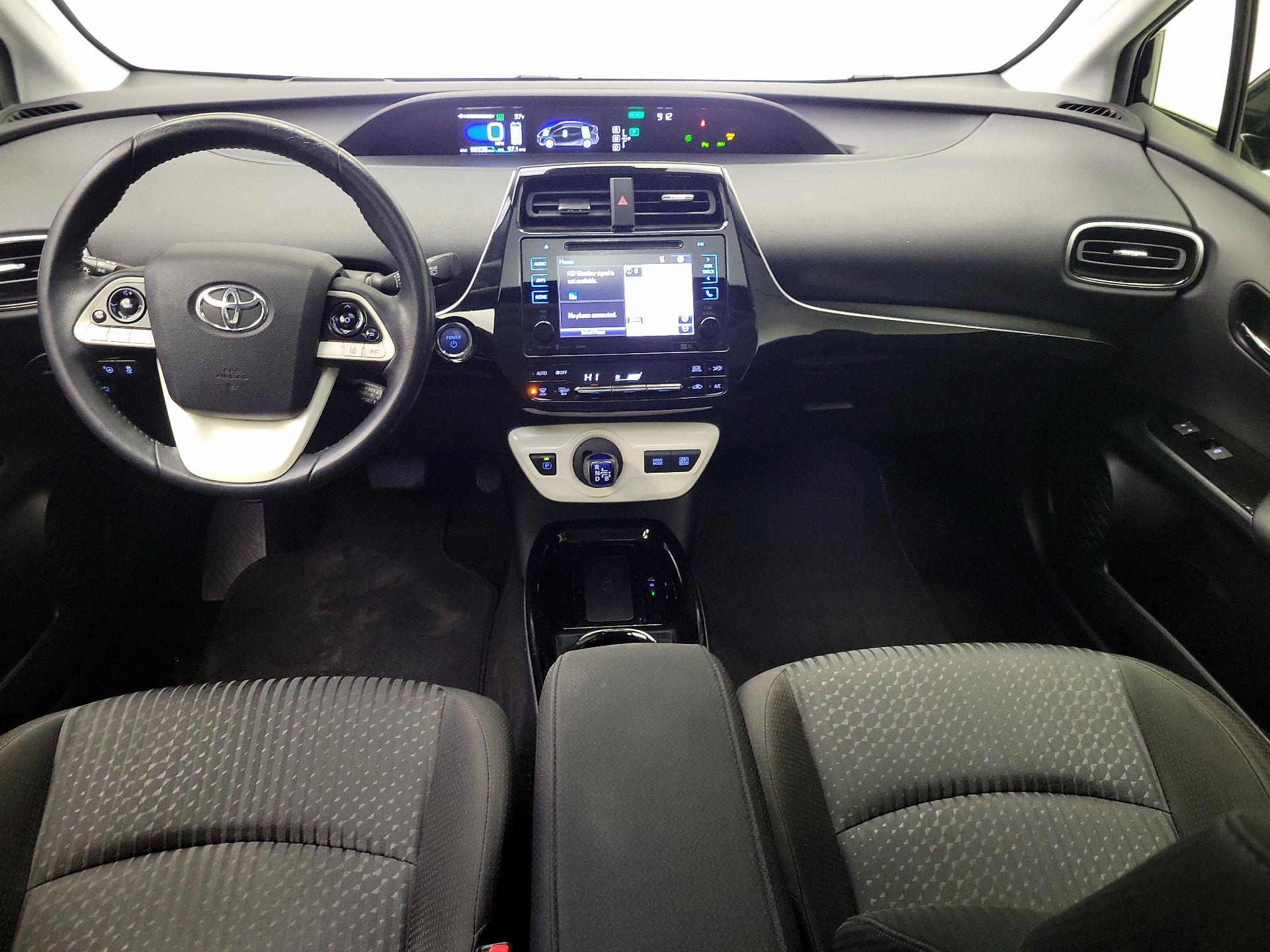 Thumbnail: 2018 Toyota Prius - 9