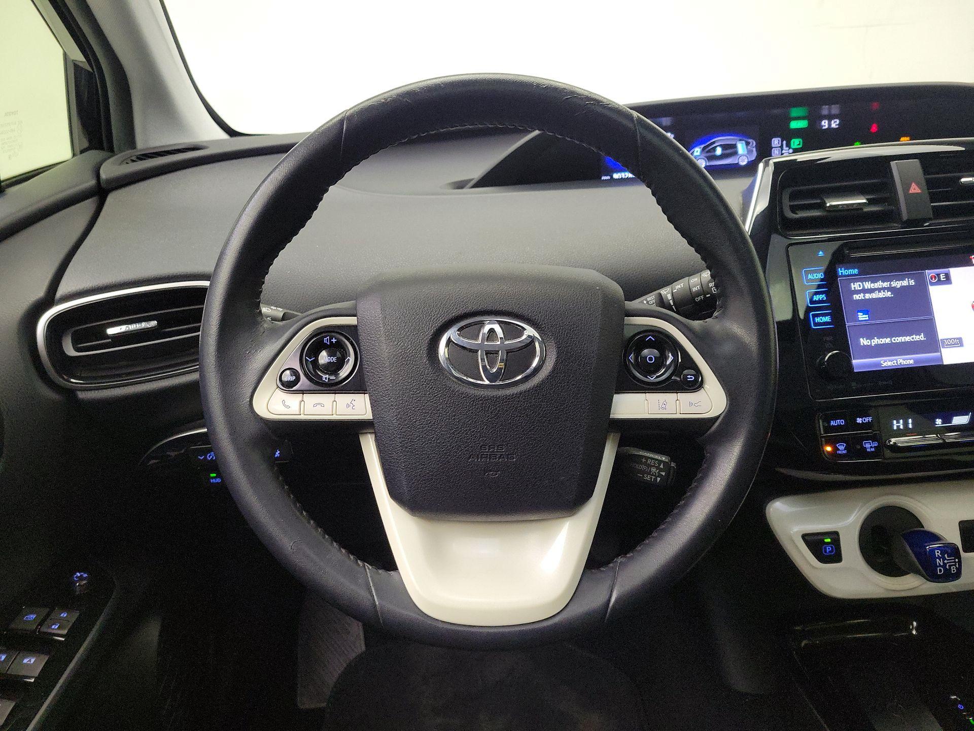 Thumbnail: 2018 Toyota Prius - 10