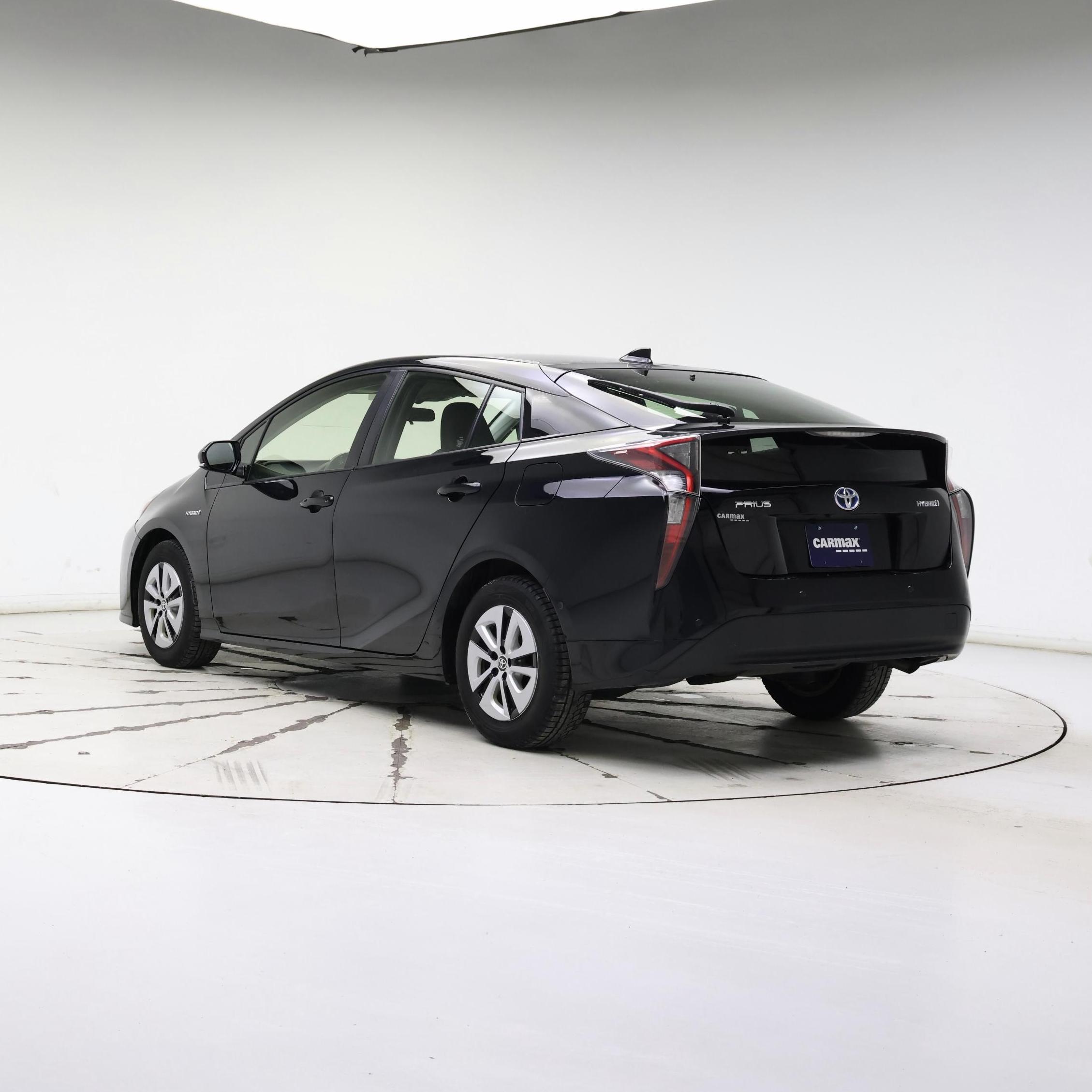Thumbnail: 2018 Toyota Prius - 2