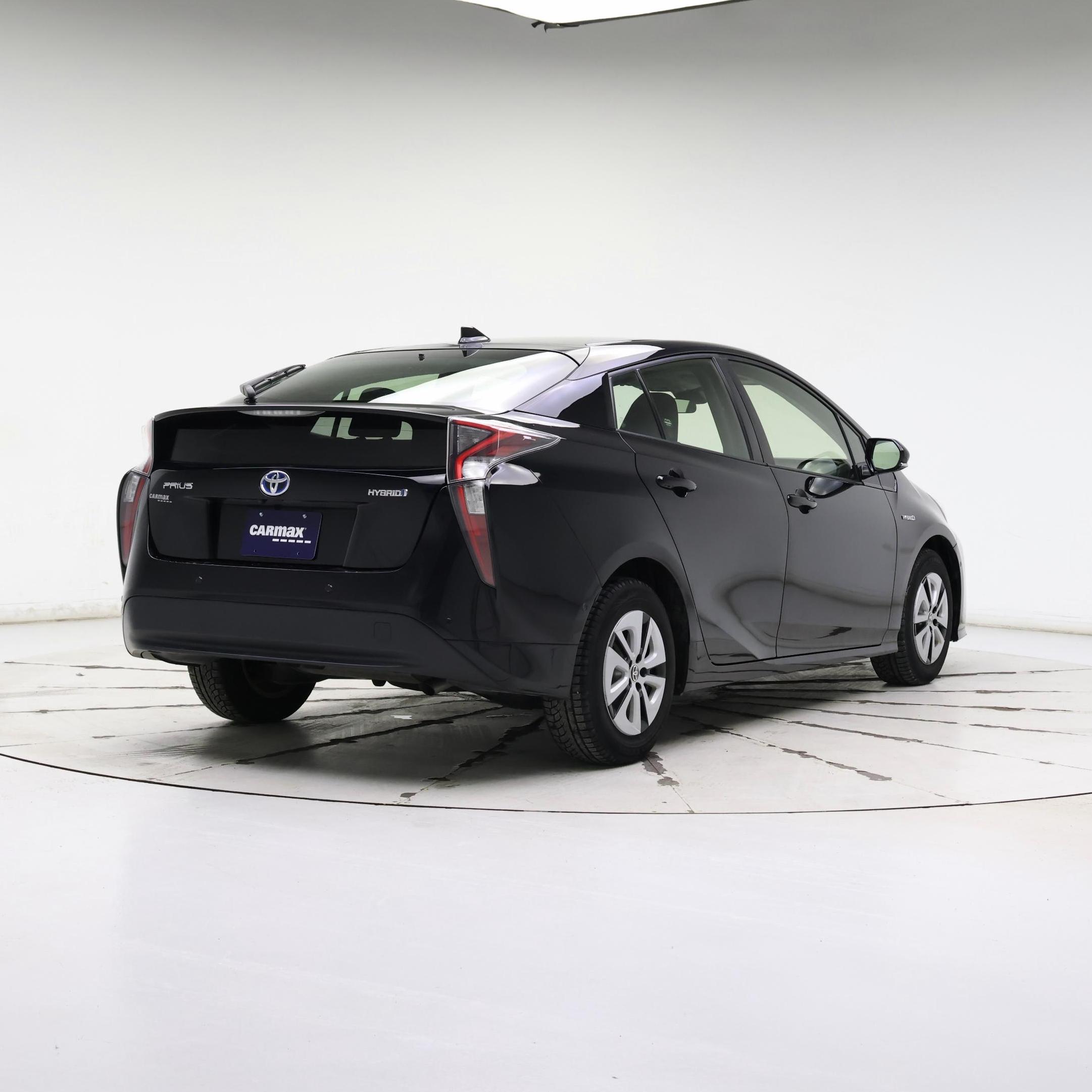 Thumbnail: 2018 Toyota Prius - 8