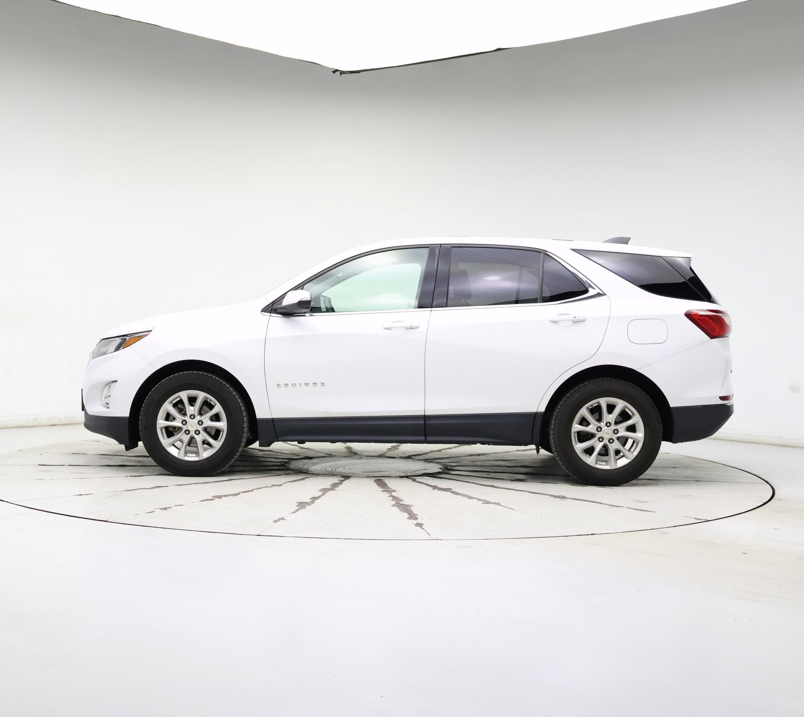 Thumbnail: 2018 Chevrolet Equinox - 3