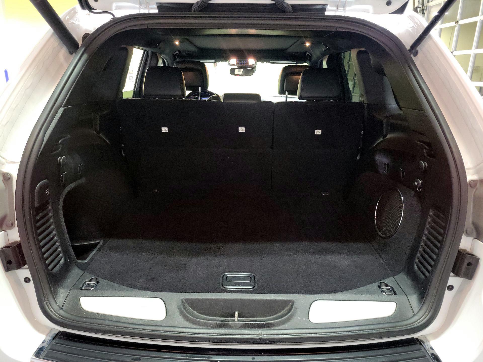 Thumbnail: 2019 Jeep Grand Cherokee - 20