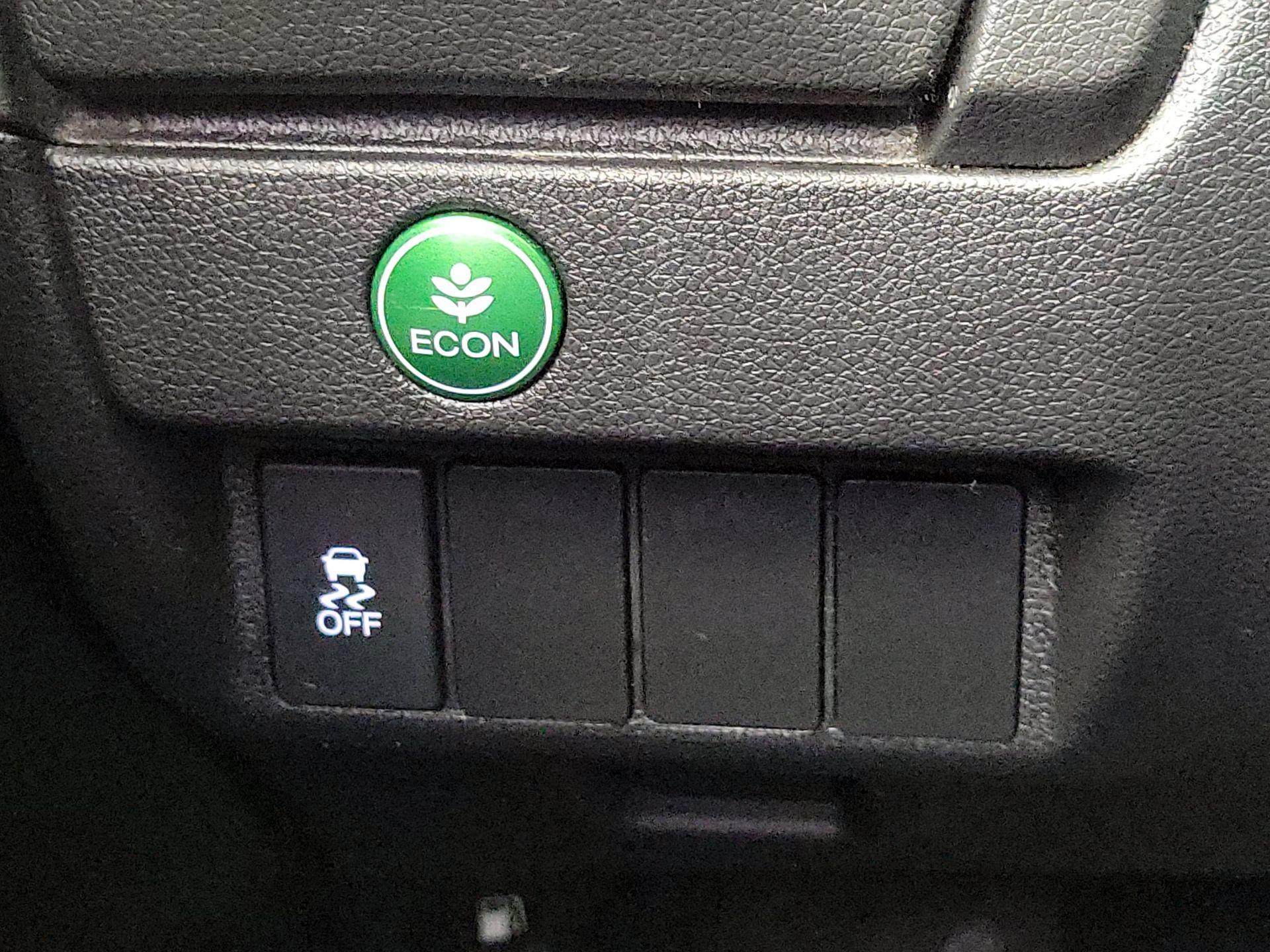 Thumbnail: 2016 Honda Fit - 13