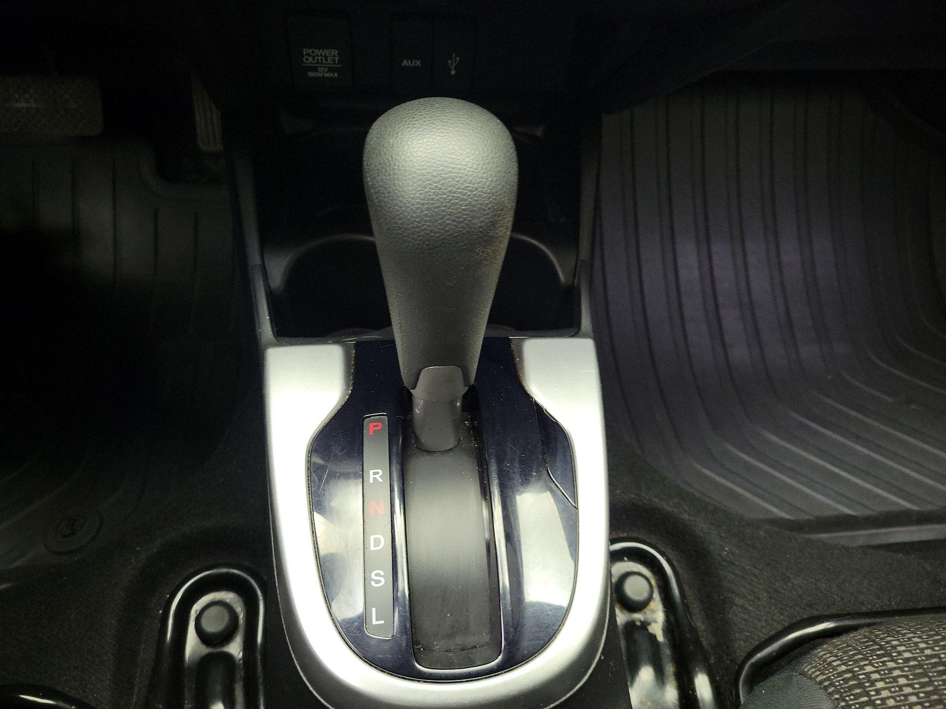 Thumbnail: 2016 Honda Fit - 17