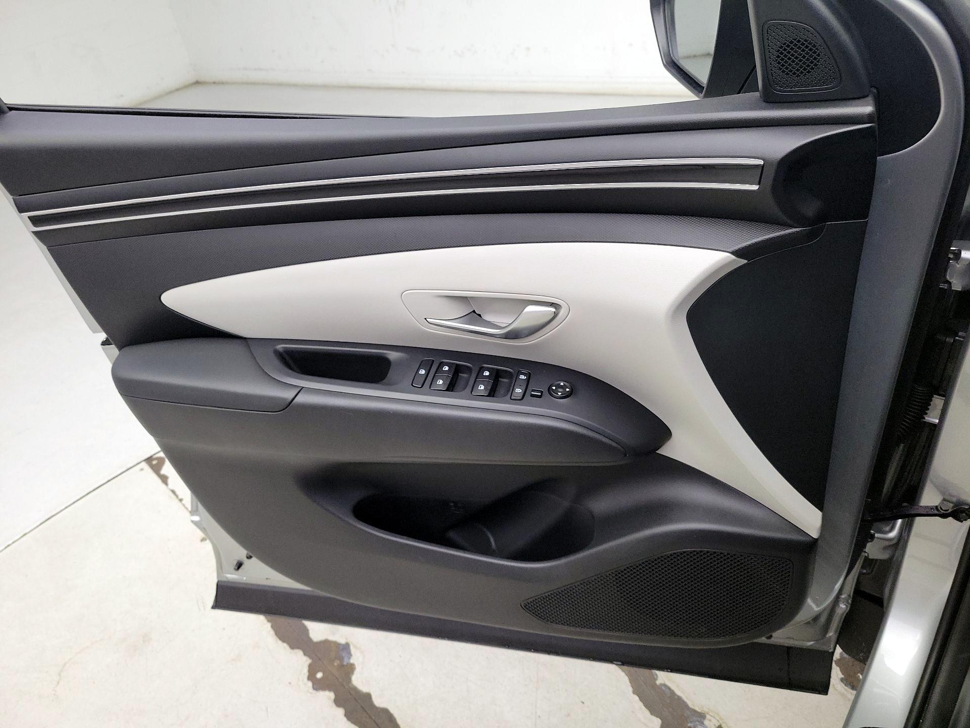 Thumbnail: 2022 Hyundai Tucson - 12