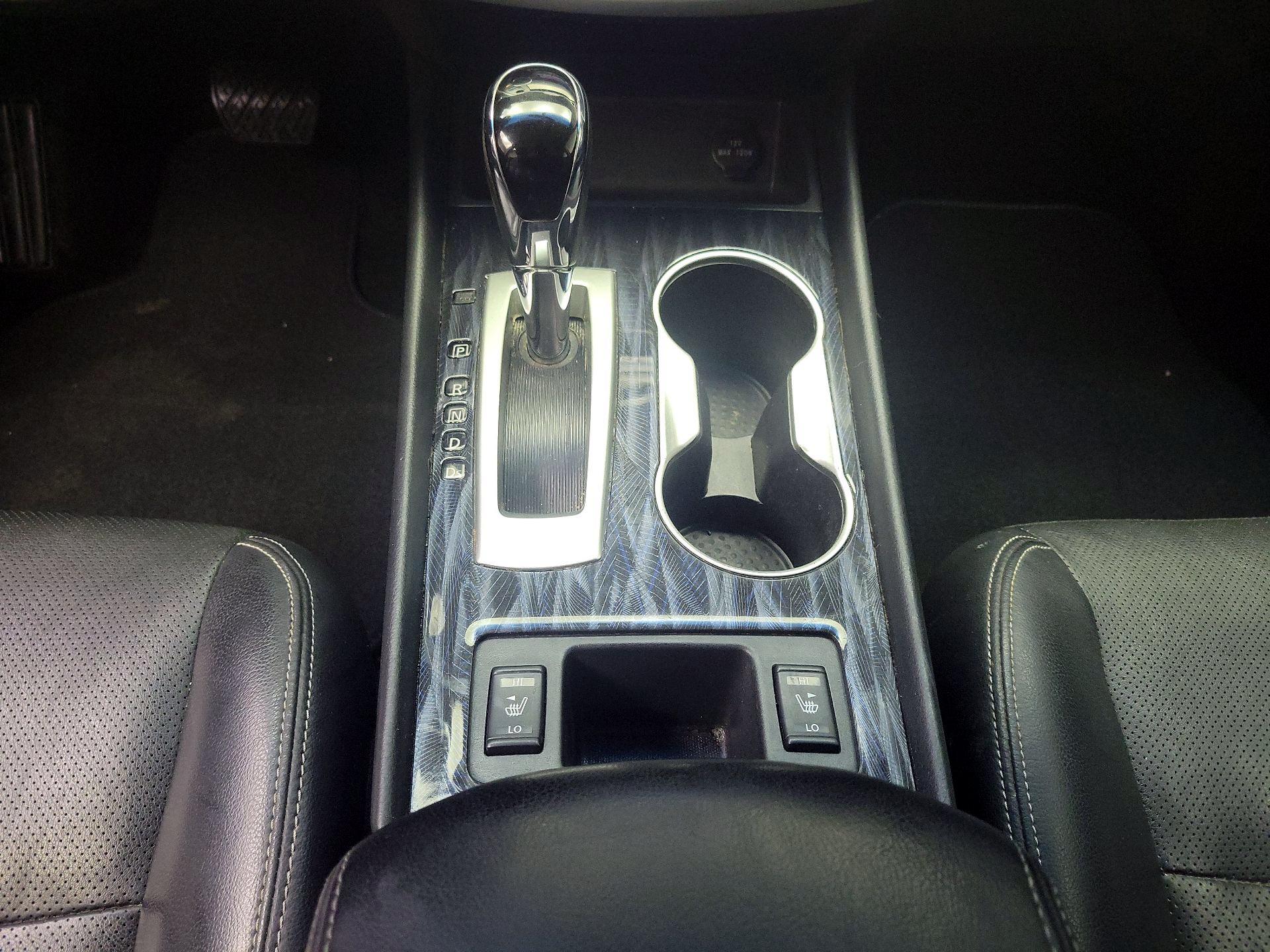 Thumbnail: 2016 Nissan Altima - 17