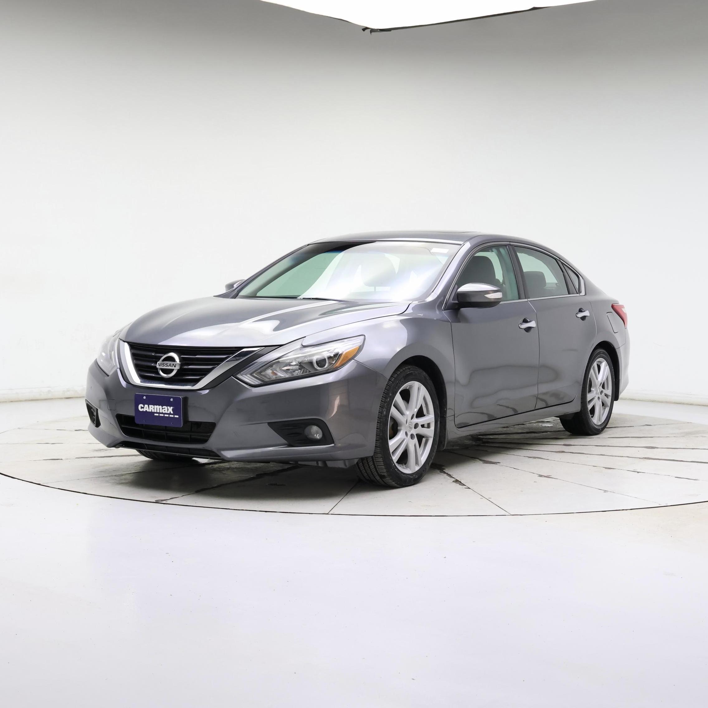 Thumbnail: 2016 Nissan Altima - 4