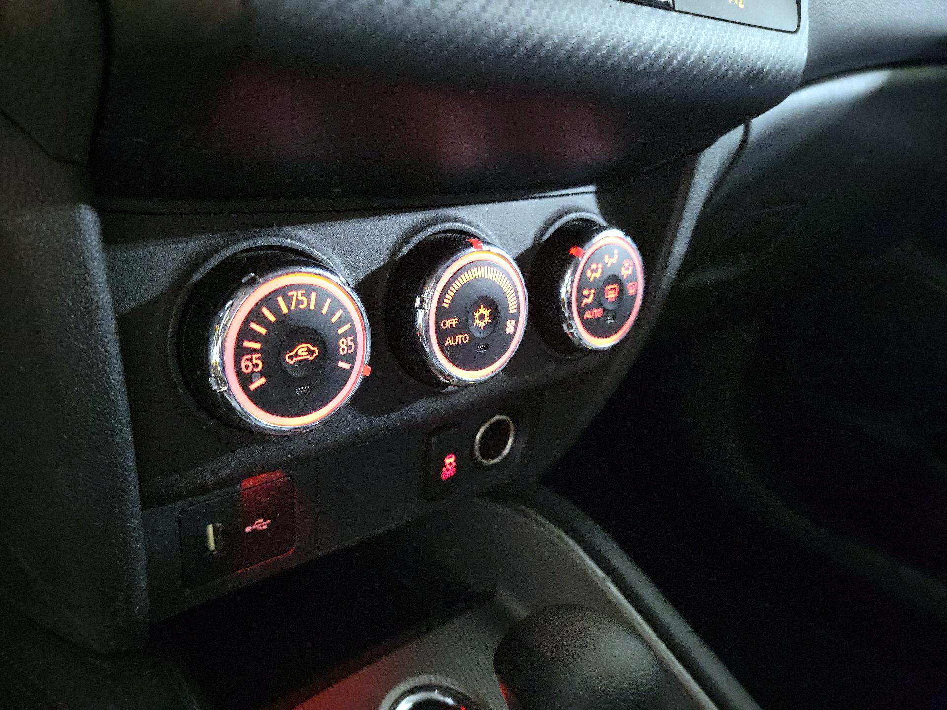 Thumbnail: 2018 Mitsubishi Outlander Sport - 13