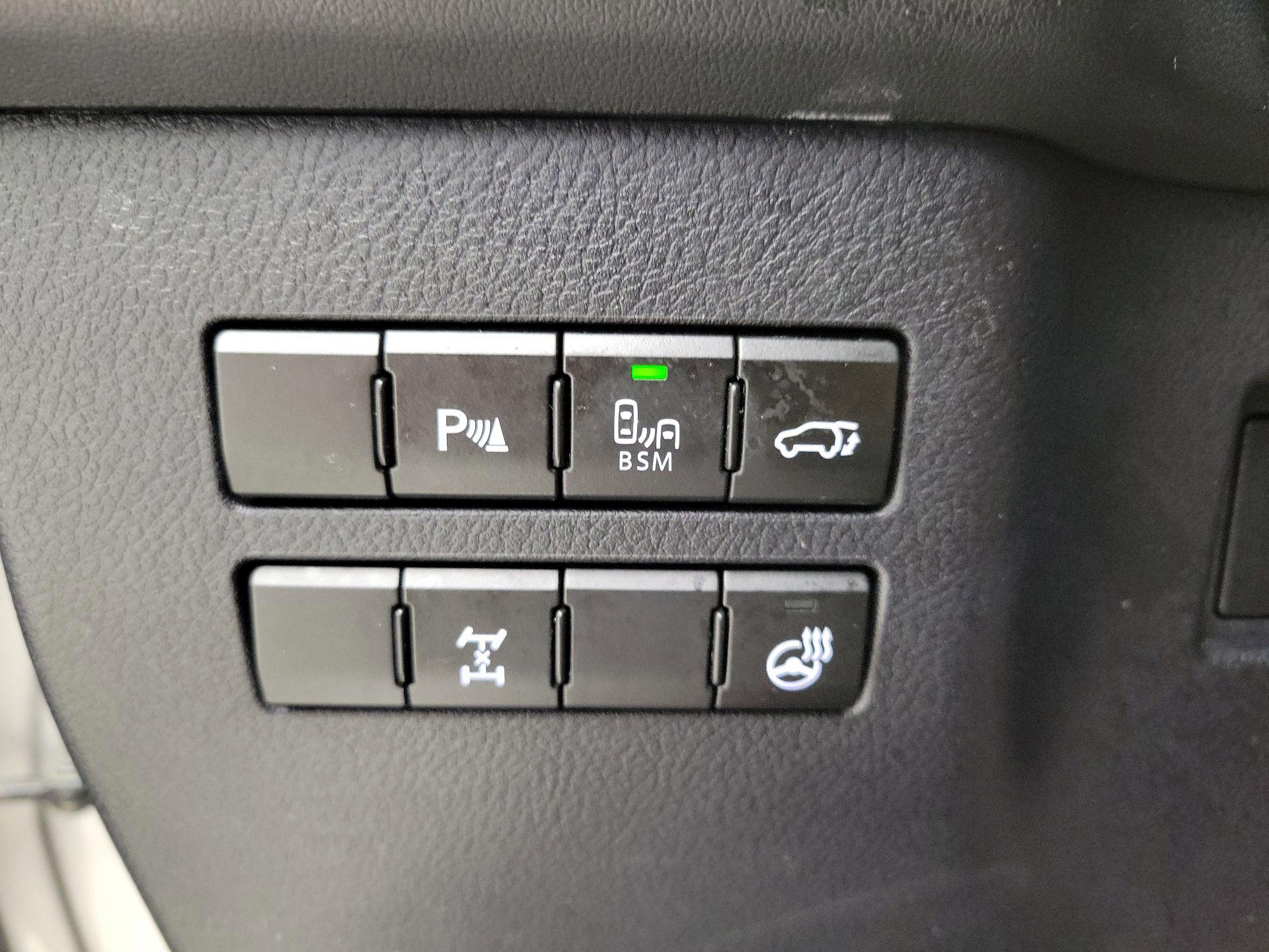 Thumbnail: 2015 Lexus NX - 13