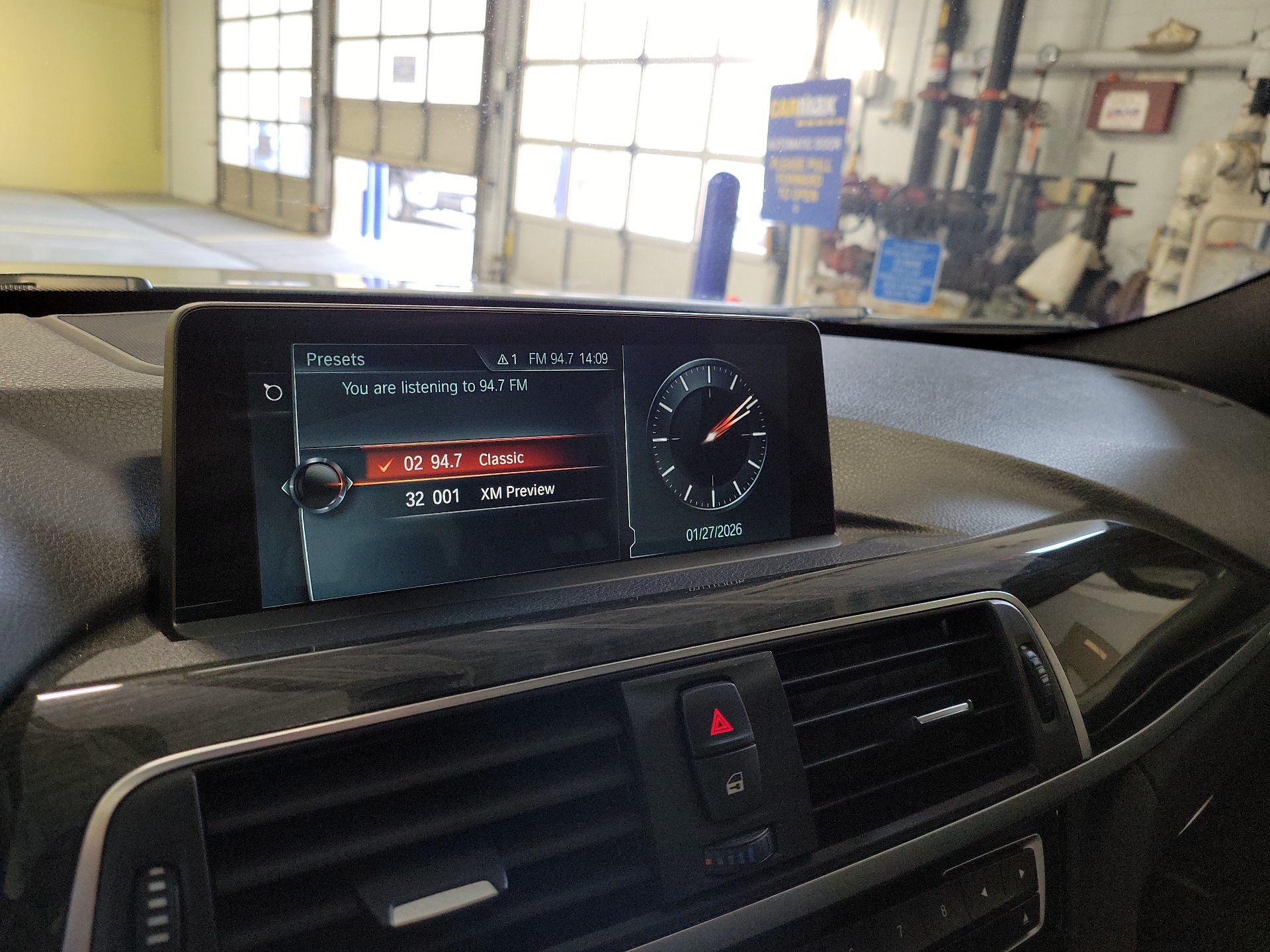 Thumbnail: 2017 BMW 3 Series - 13