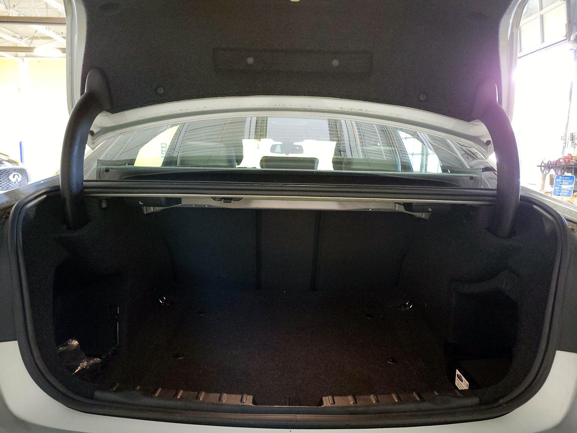 Thumbnail: 2017 BMW 3 Series - 19