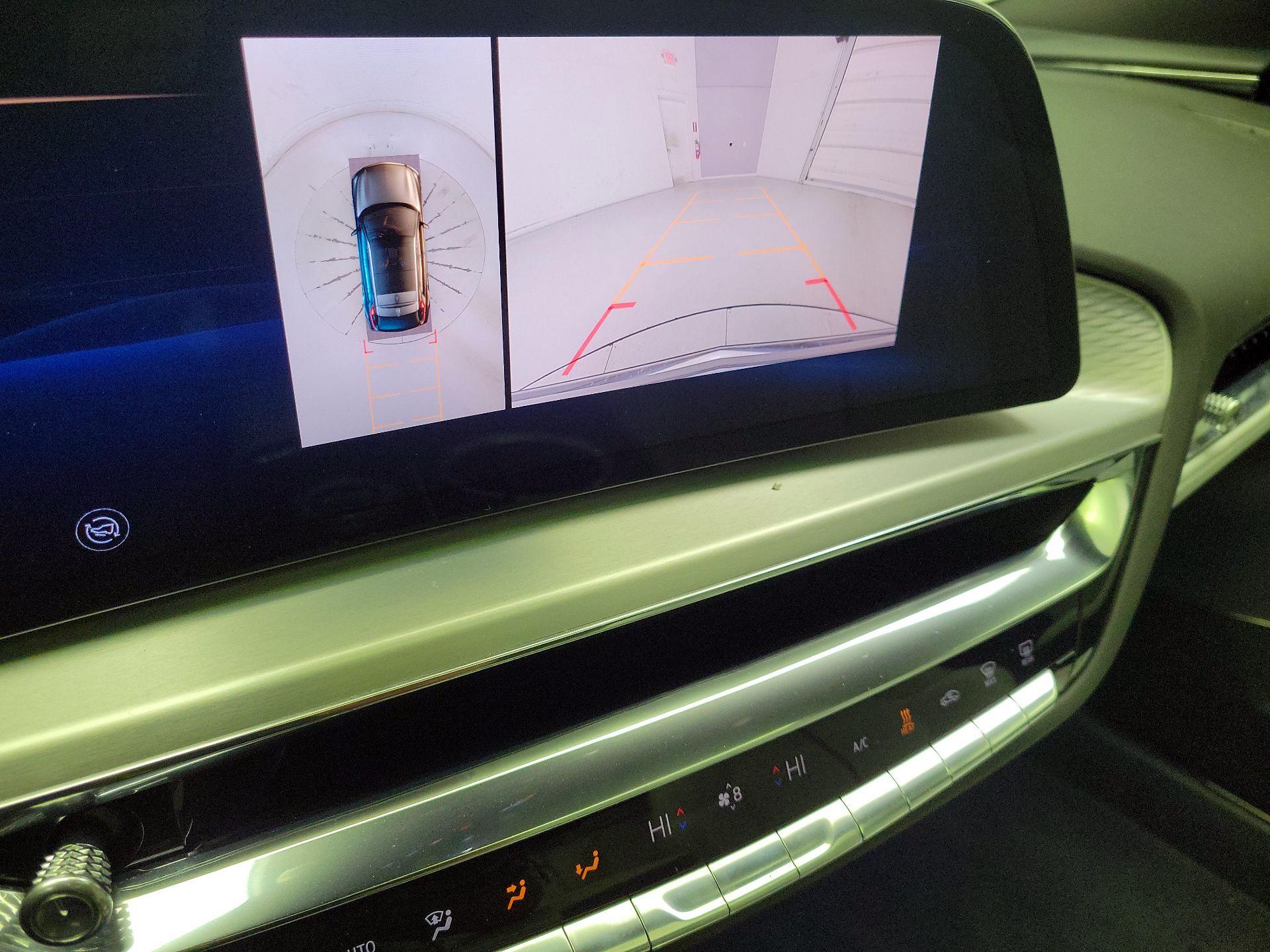 Thumbnail: 2023 Cadillac Lyriq - 15