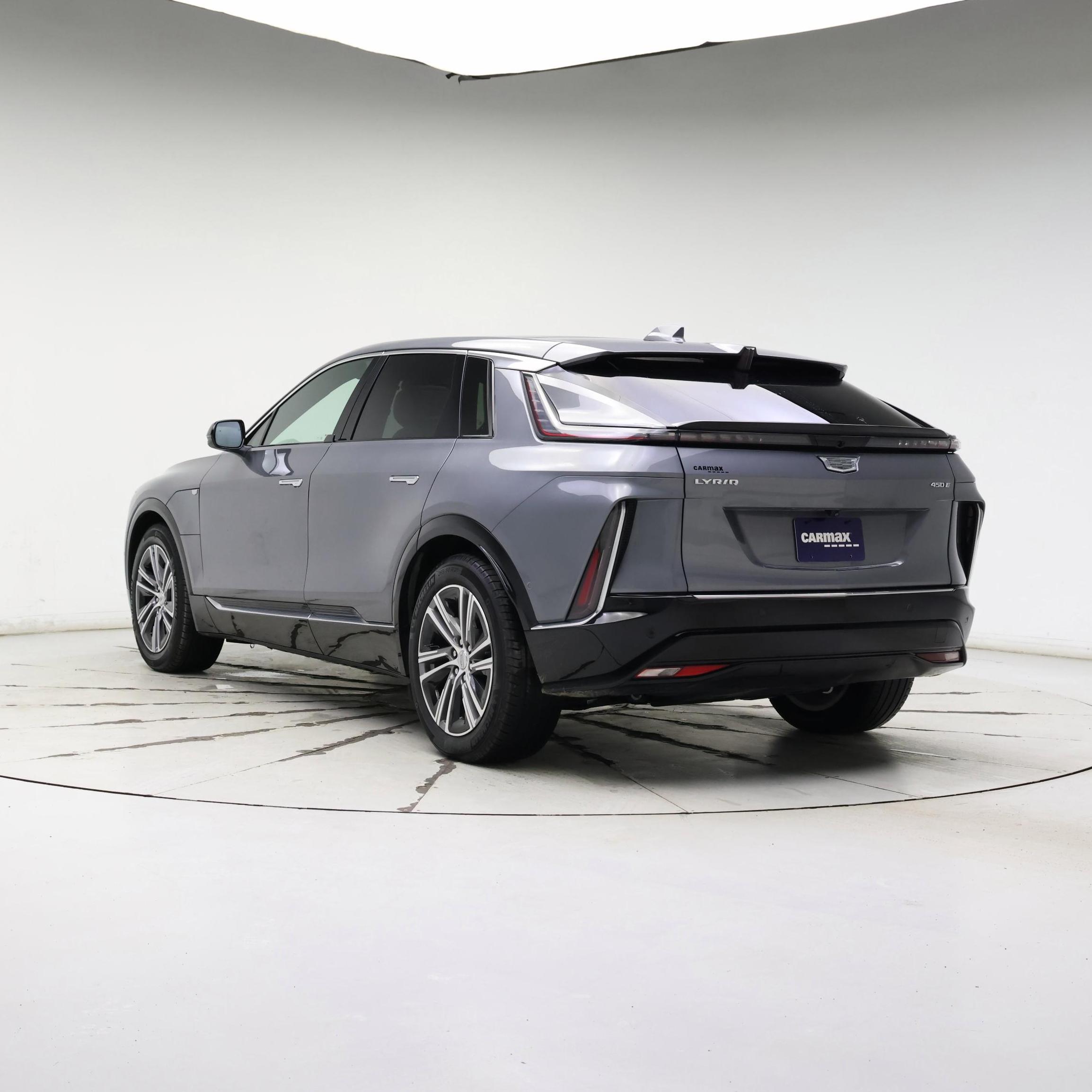 Thumbnail: 2023 Cadillac Lyriq - 2