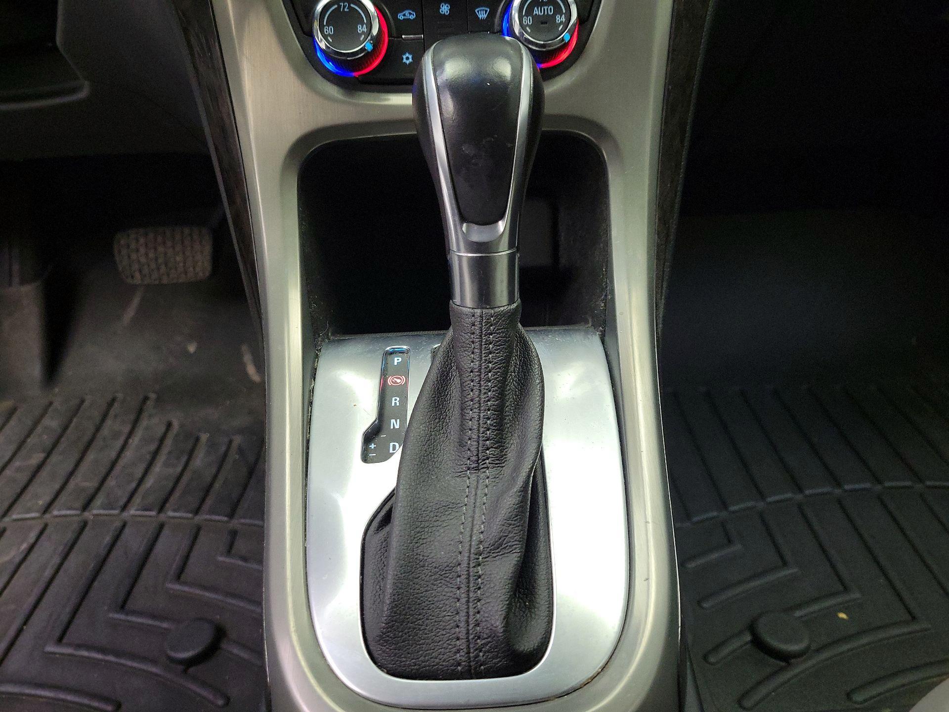 Thumbnail: 2015 Buick Verano - 16