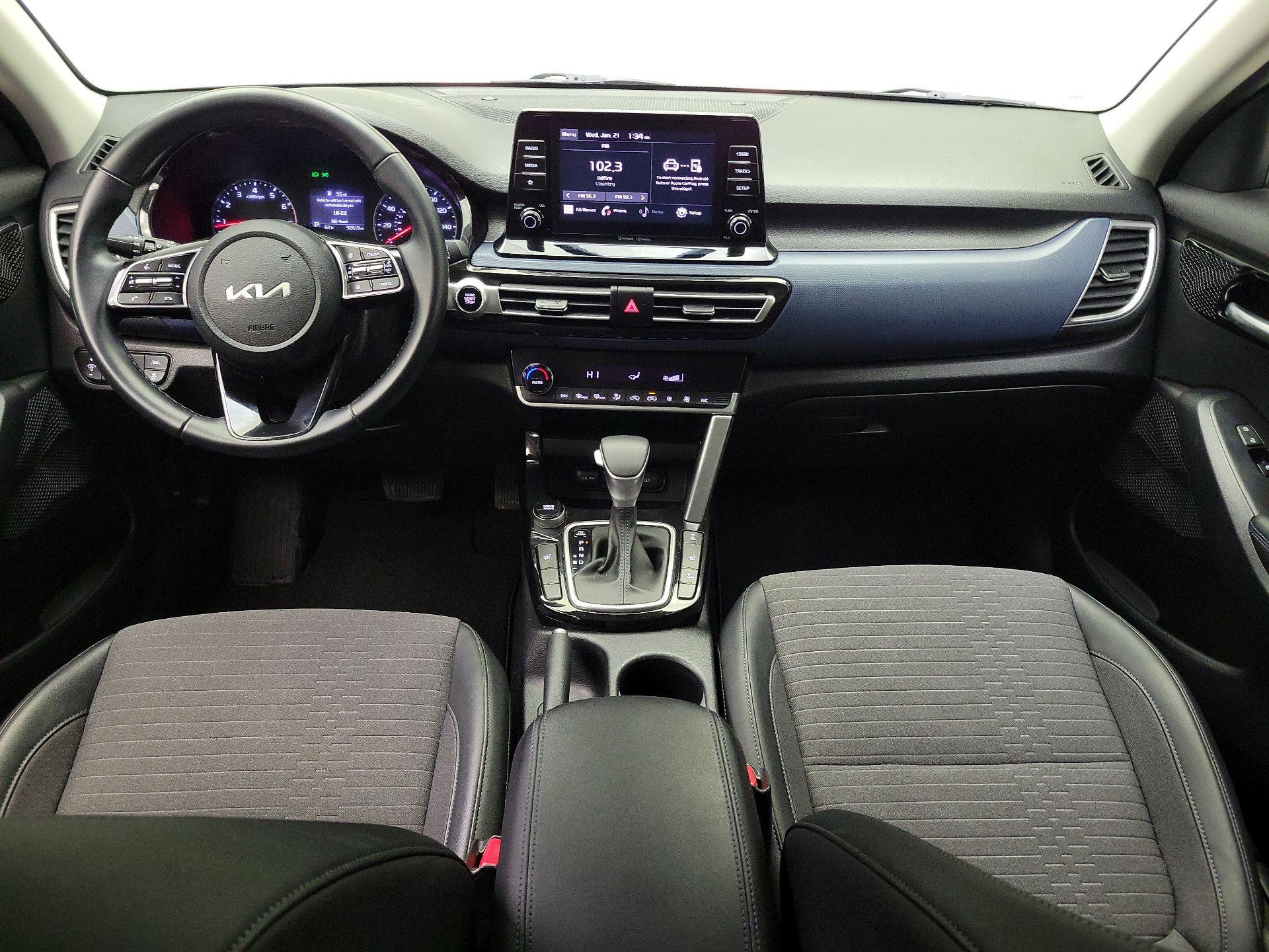 Thumbnail: 2023 Kia Seltos - 9