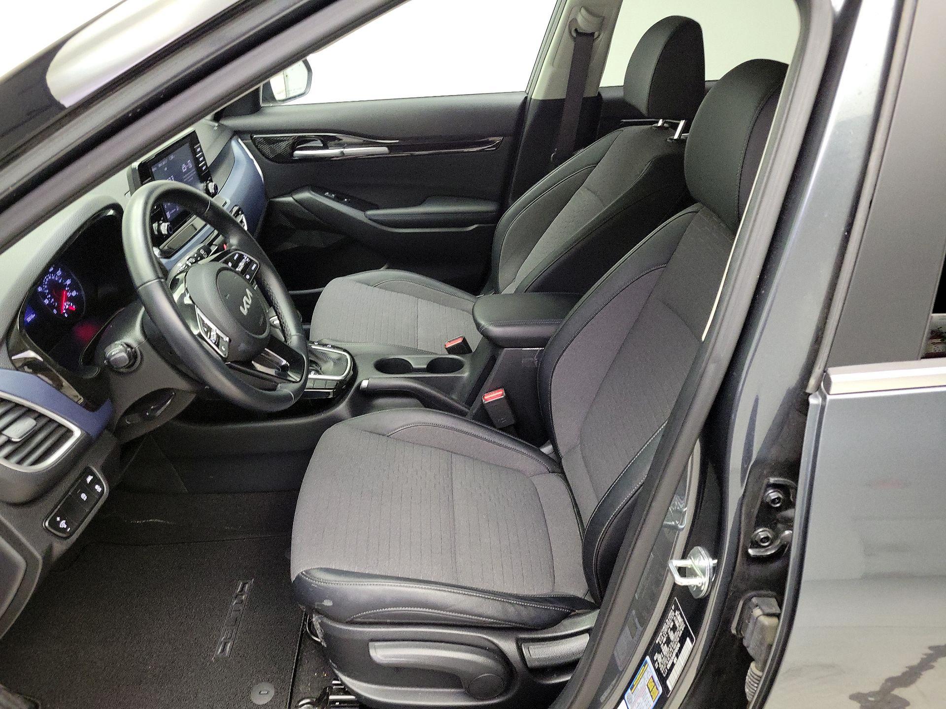 Thumbnail: 2023 Kia Seltos - 11