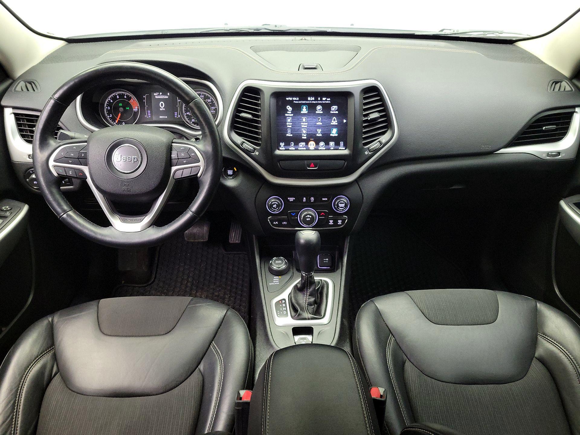 Thumbnail: 2018 Jeep Cherokee - 9