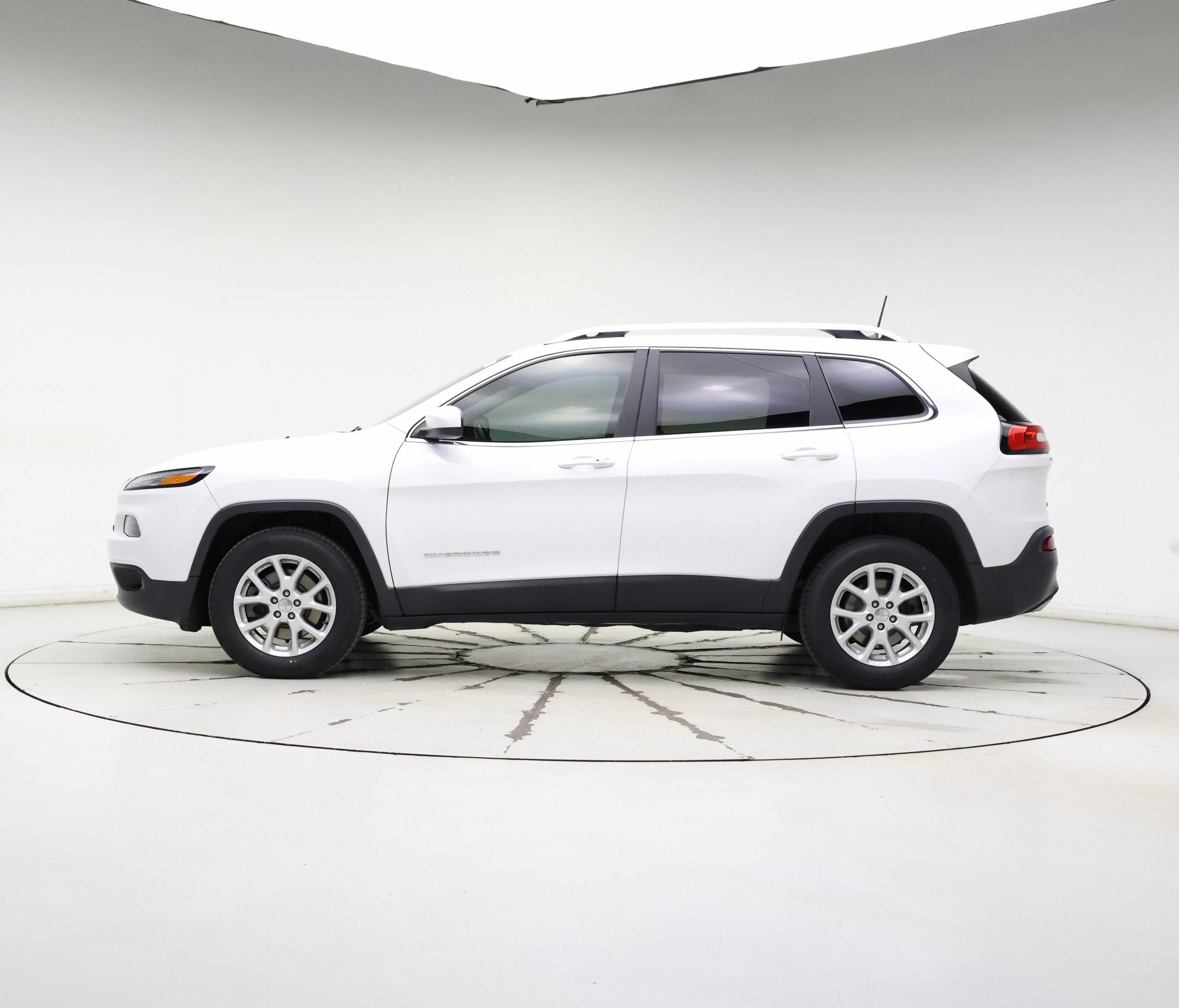 Thumbnail: 2018 Jeep Cherokee - 3