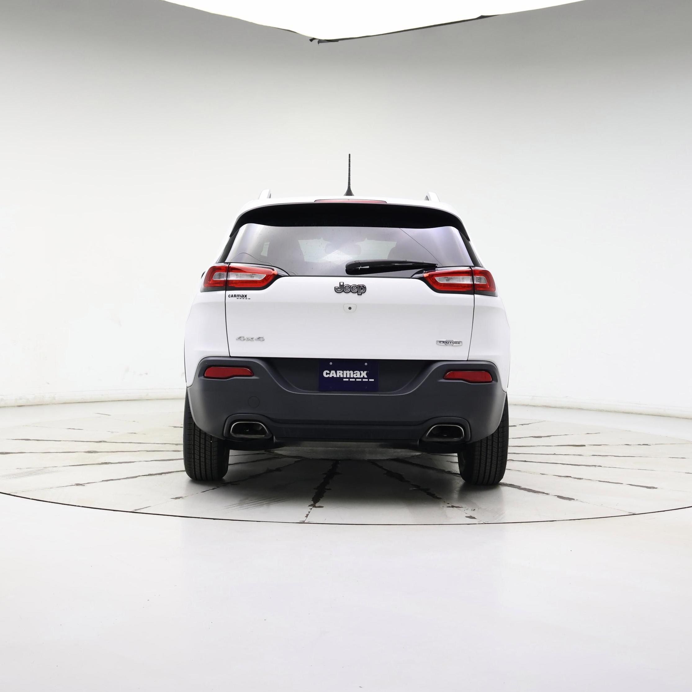 Thumbnail: 2018 Jeep Cherokee - 6