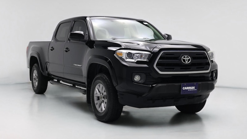 2017 Toyota Tacoma SR5 Hero Image