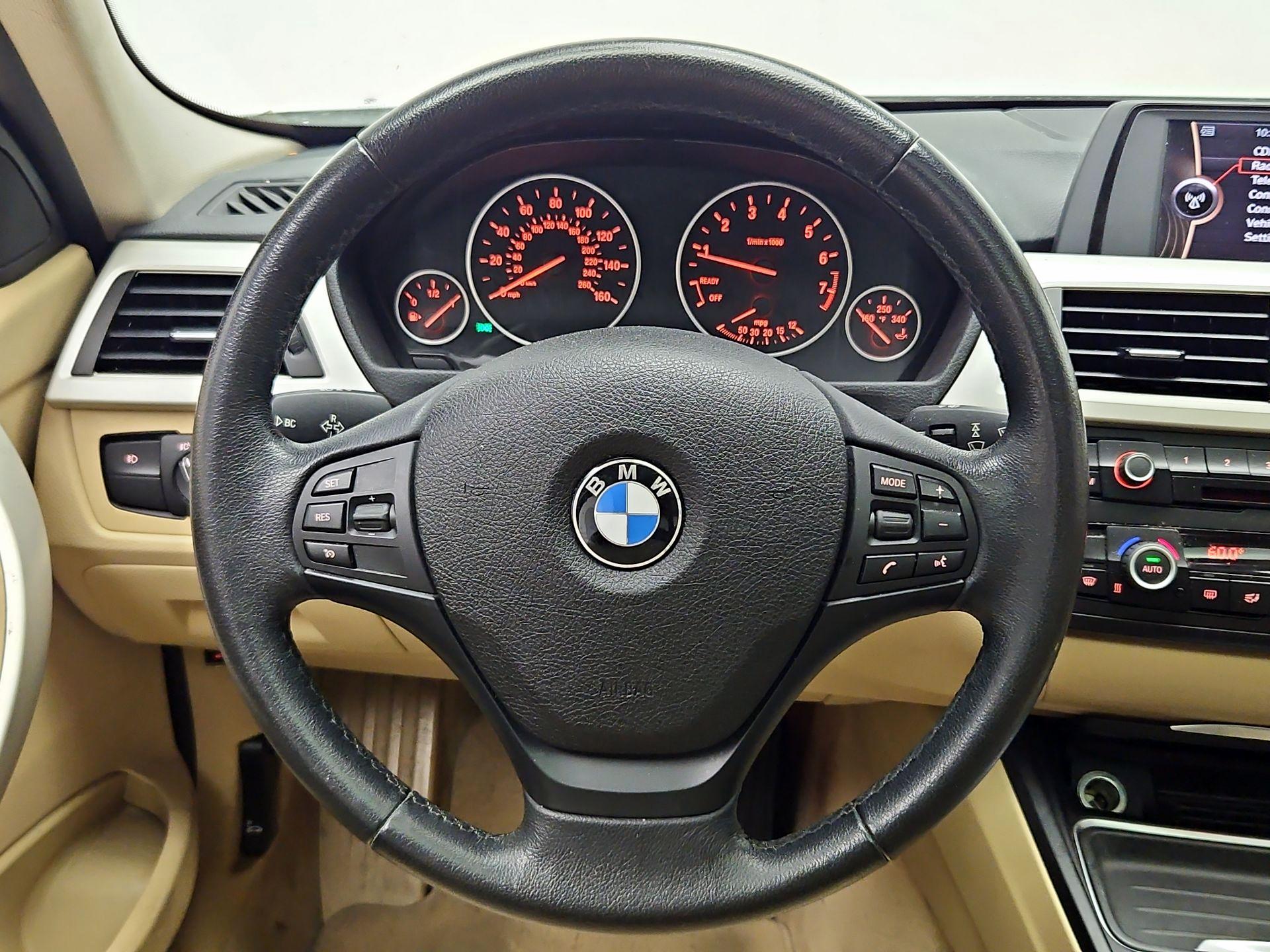 Thumbnail: 2014 BMW 3 Series - 10