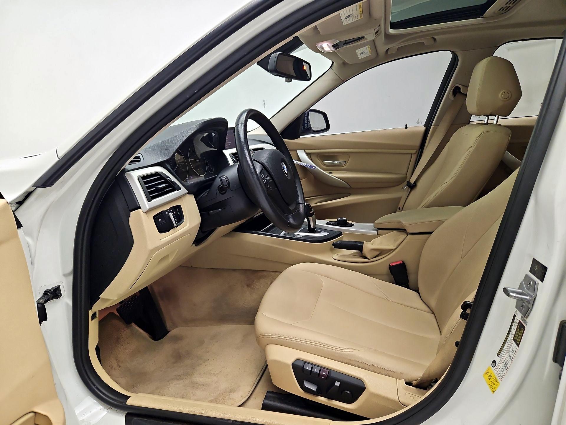Thumbnail: 2014 BMW 3 Series - 11