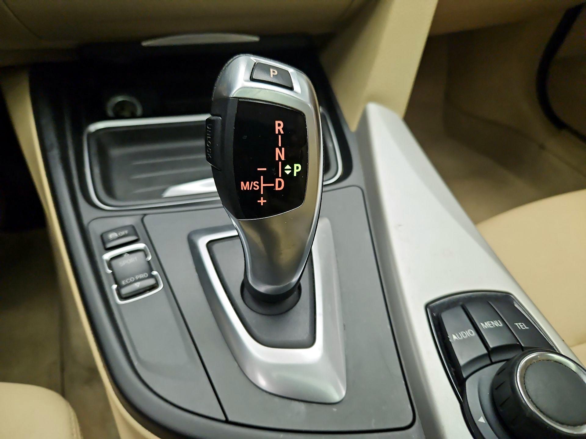 Thumbnail: 2014 BMW 3 Series - 16
