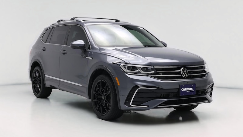 2022 Volkswagen Tiguan SE R-Line Hero Image