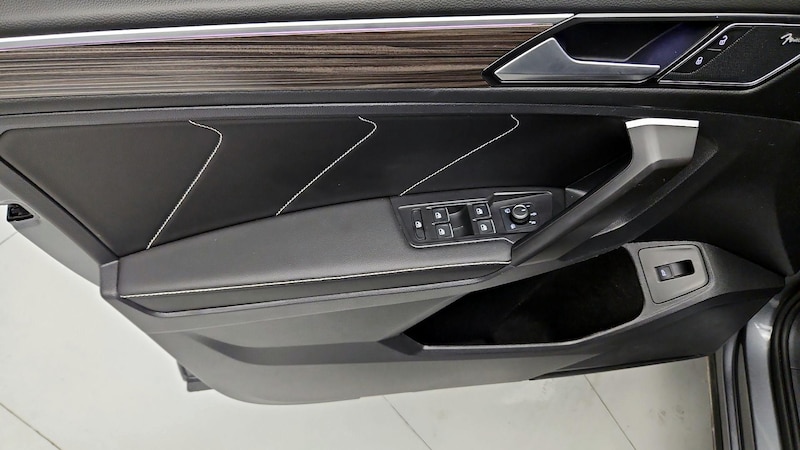 2022 Volkswagen Tiguan SE R-Line 12