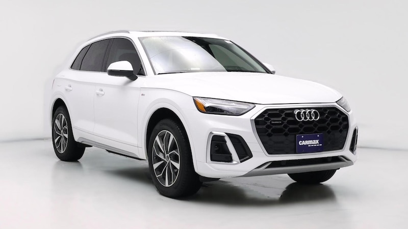 2022 Audi Q5 e Premium Plus Hero Image