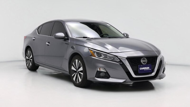2019 Nissan Altima SL Hero Image