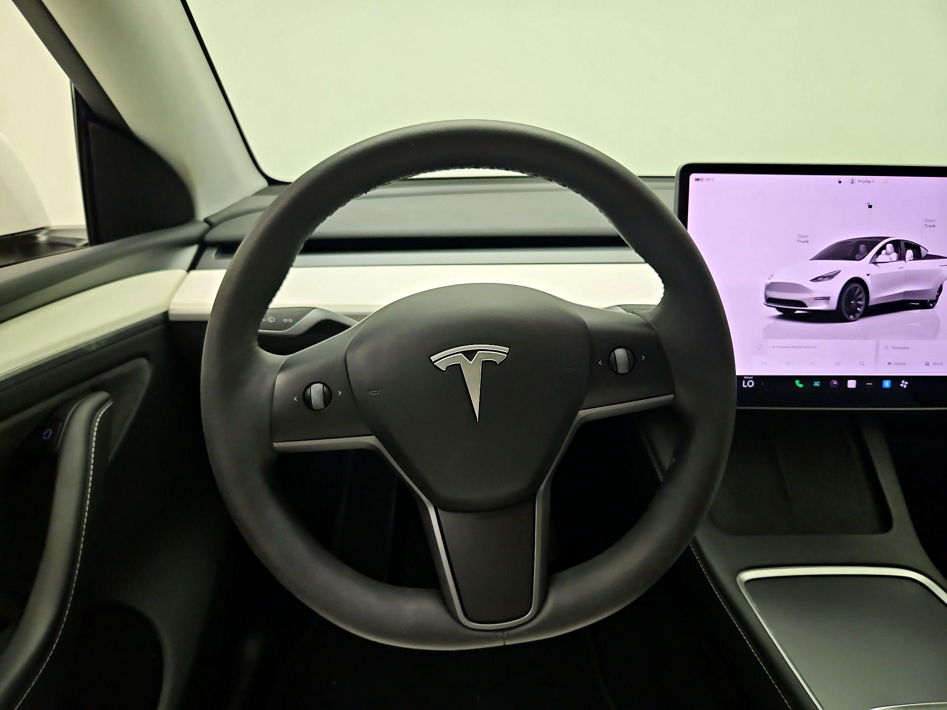 Thumbnail: 2024 Tesla Model Y - 10