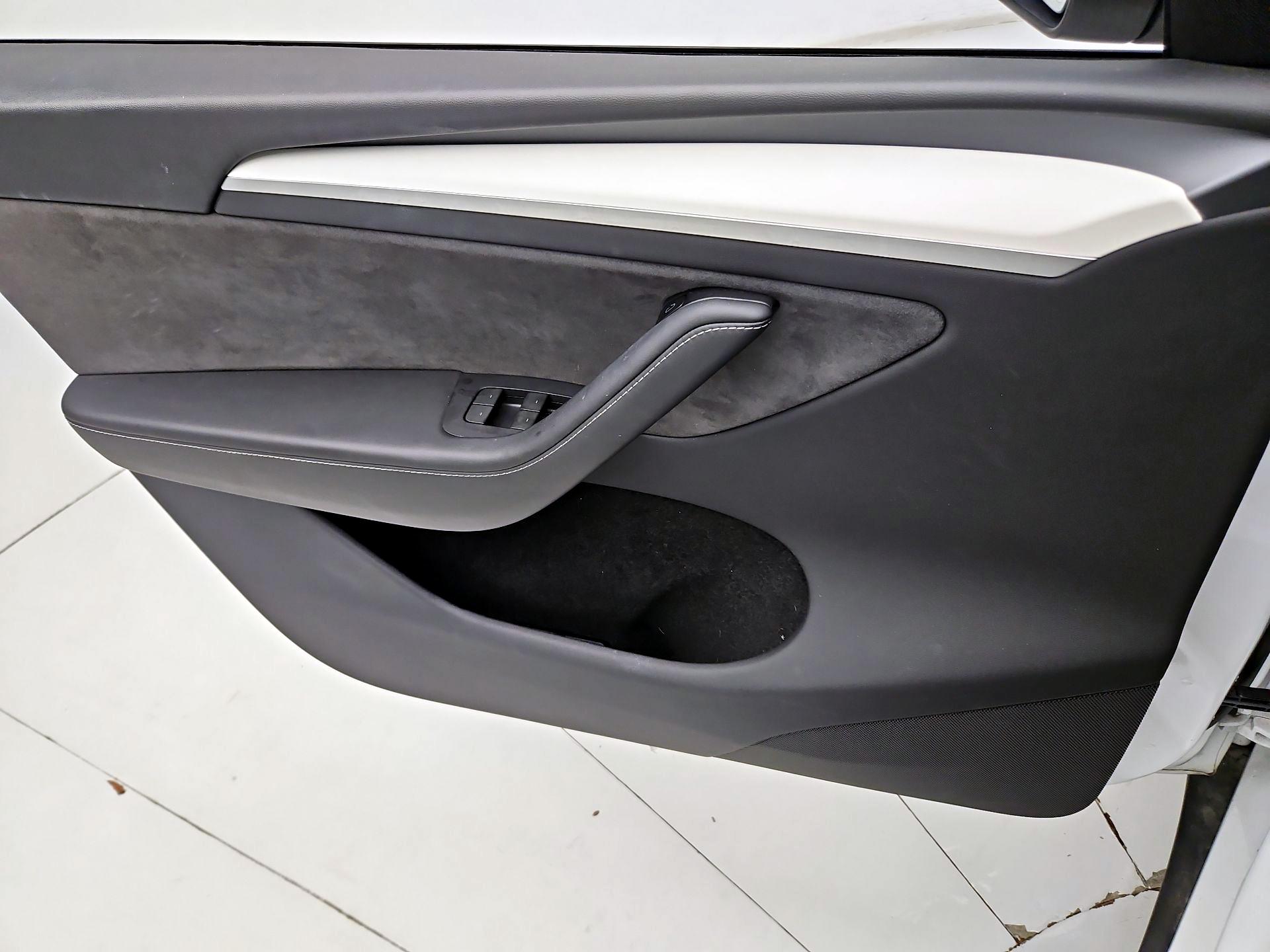 Thumbnail: 2024 Tesla Model Y - 12