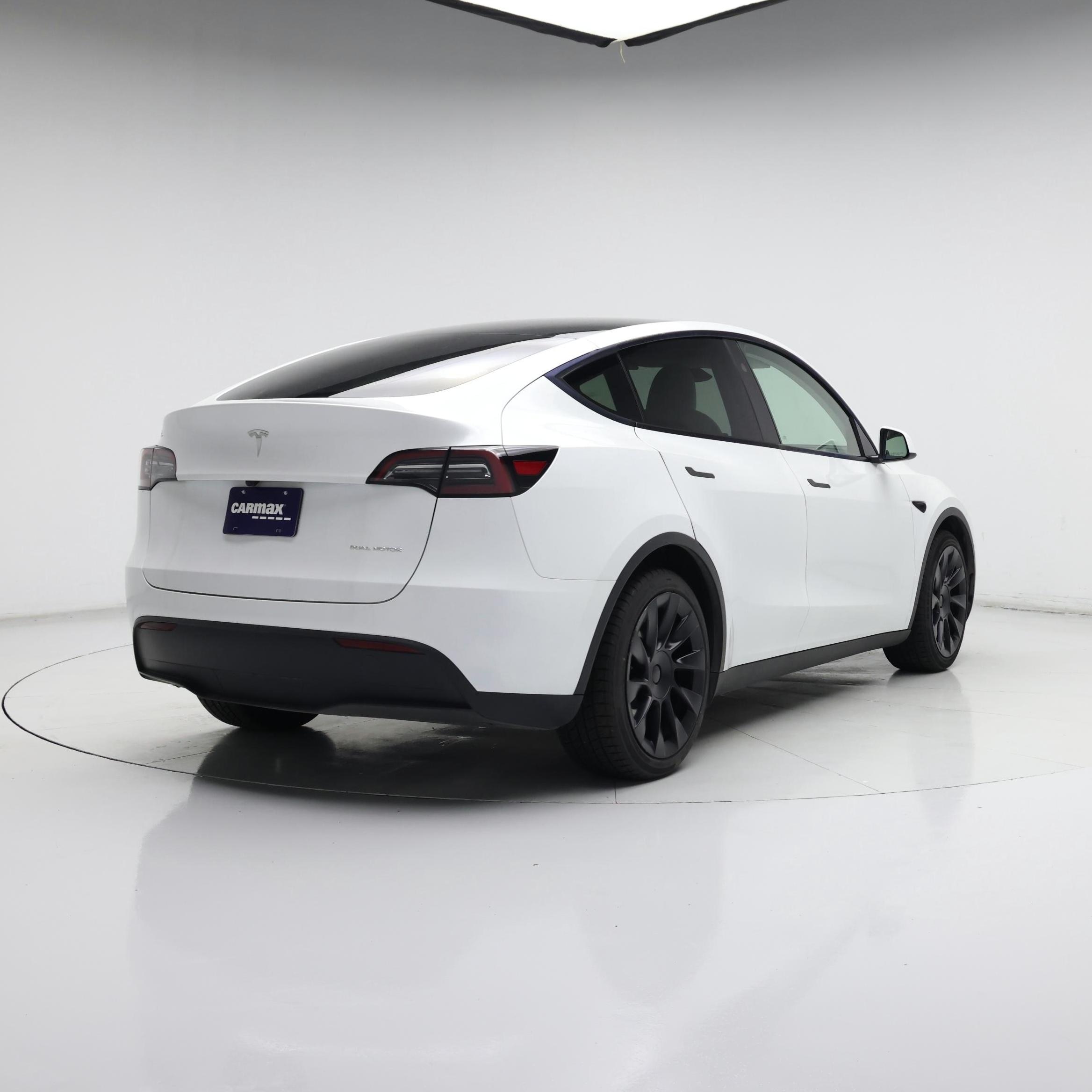 Thumbnail: 2024 Tesla Model Y - 8
