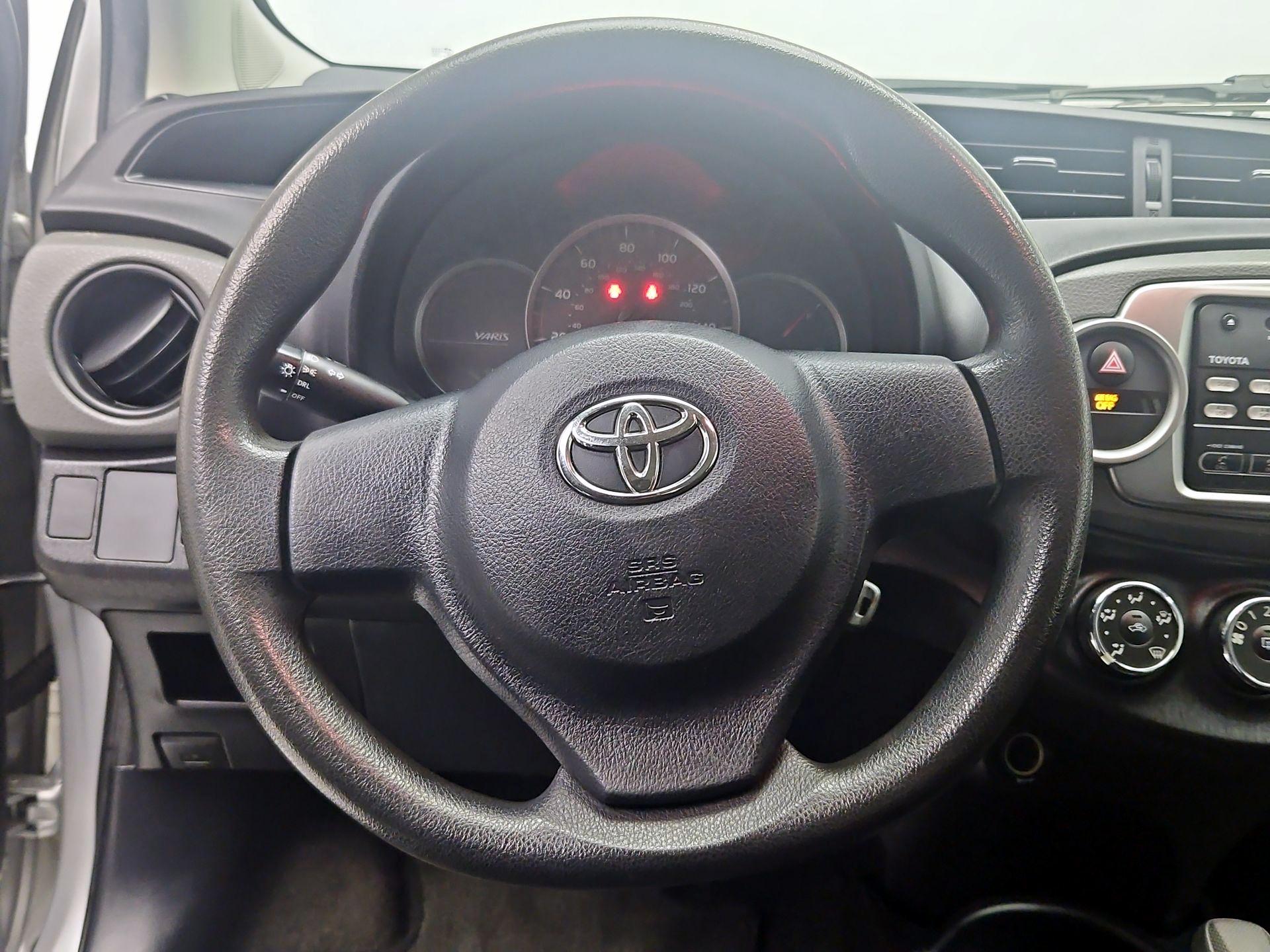 Thumbnail: 2014 Toyota Yaris - 10