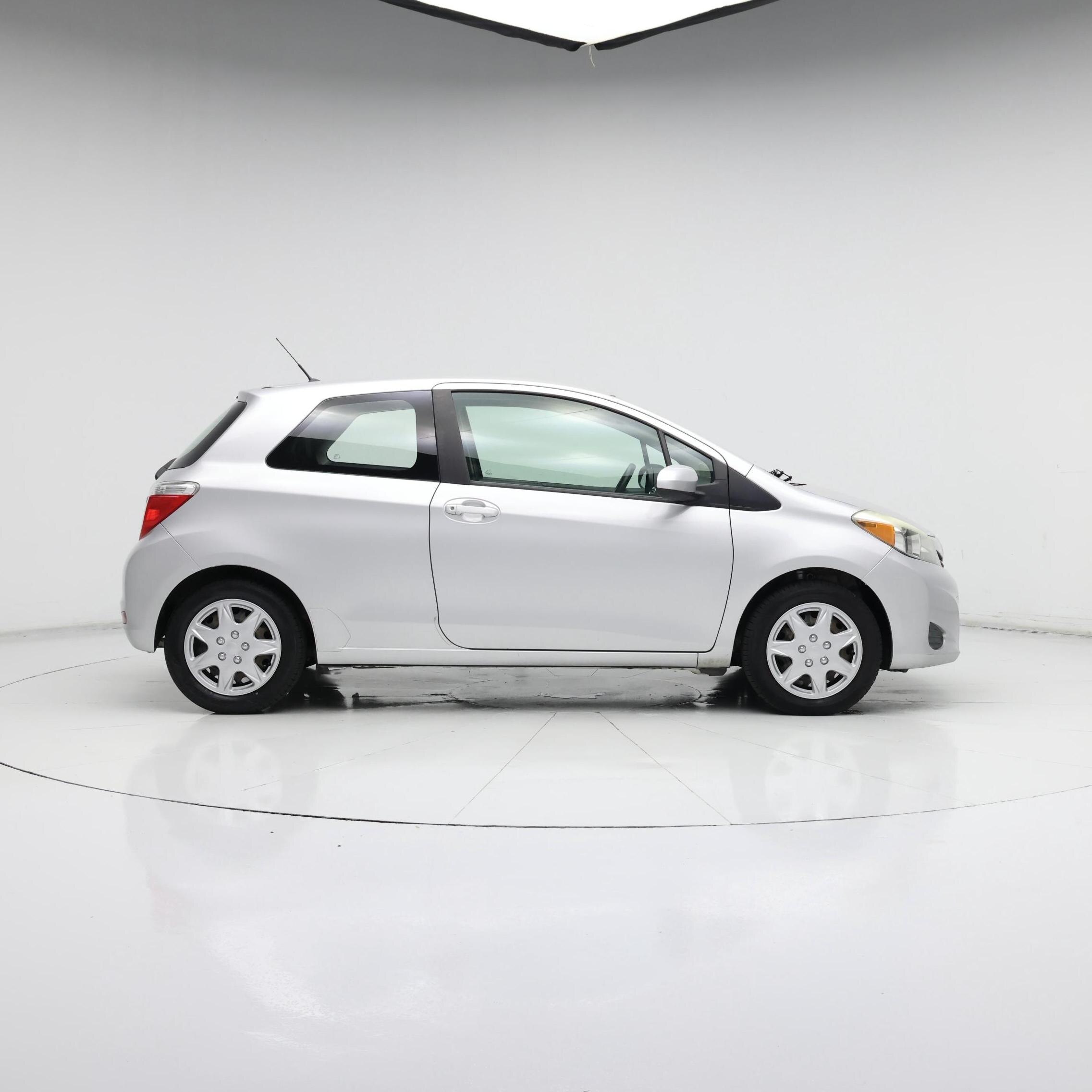 Thumbnail: 2014 Toyota Yaris - 7
