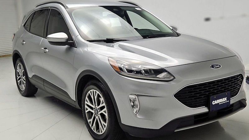 2022 Ford Escape SEL Hero Image