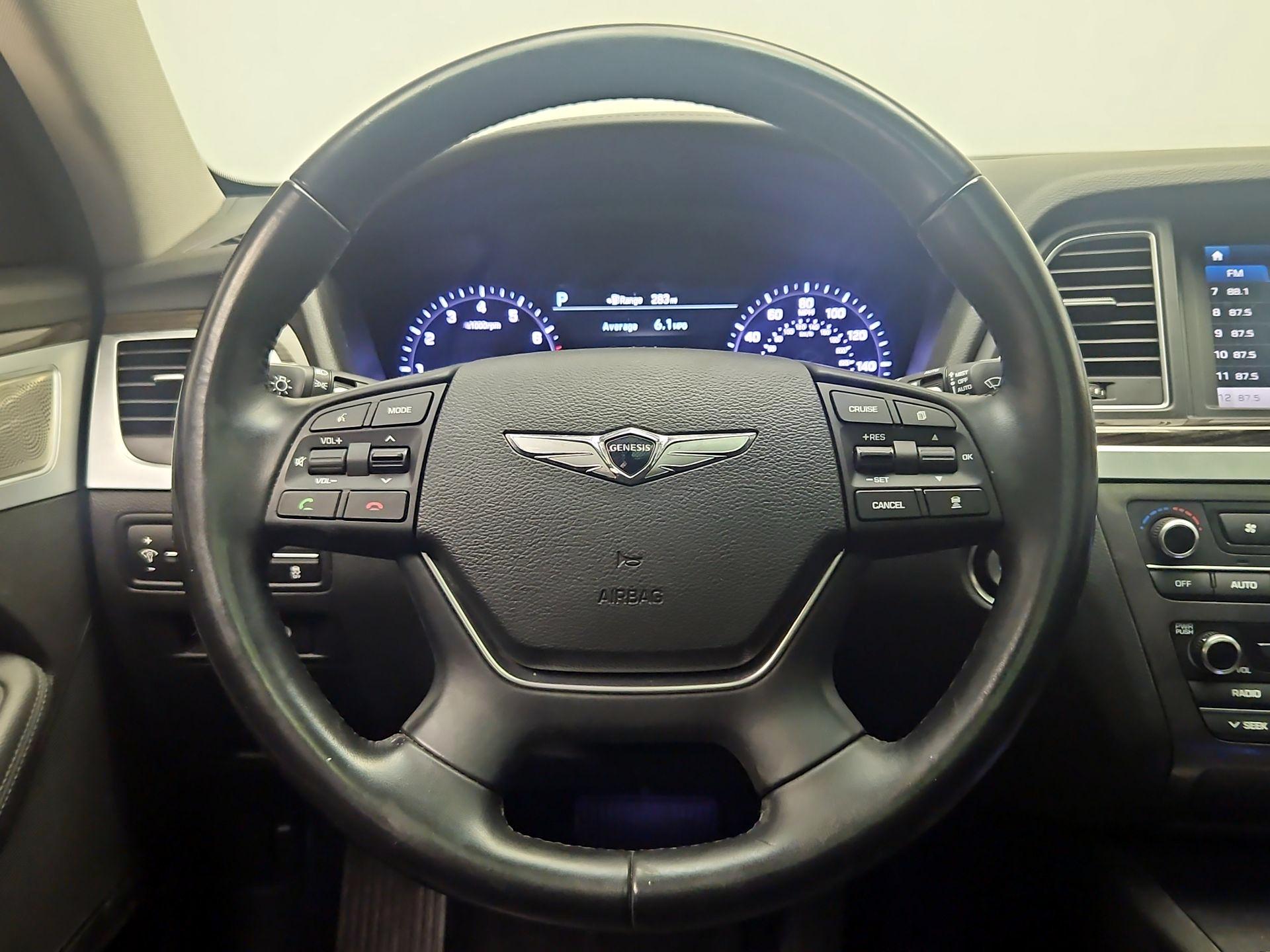 Thumbnail: 2018 Genesis G80 - 10