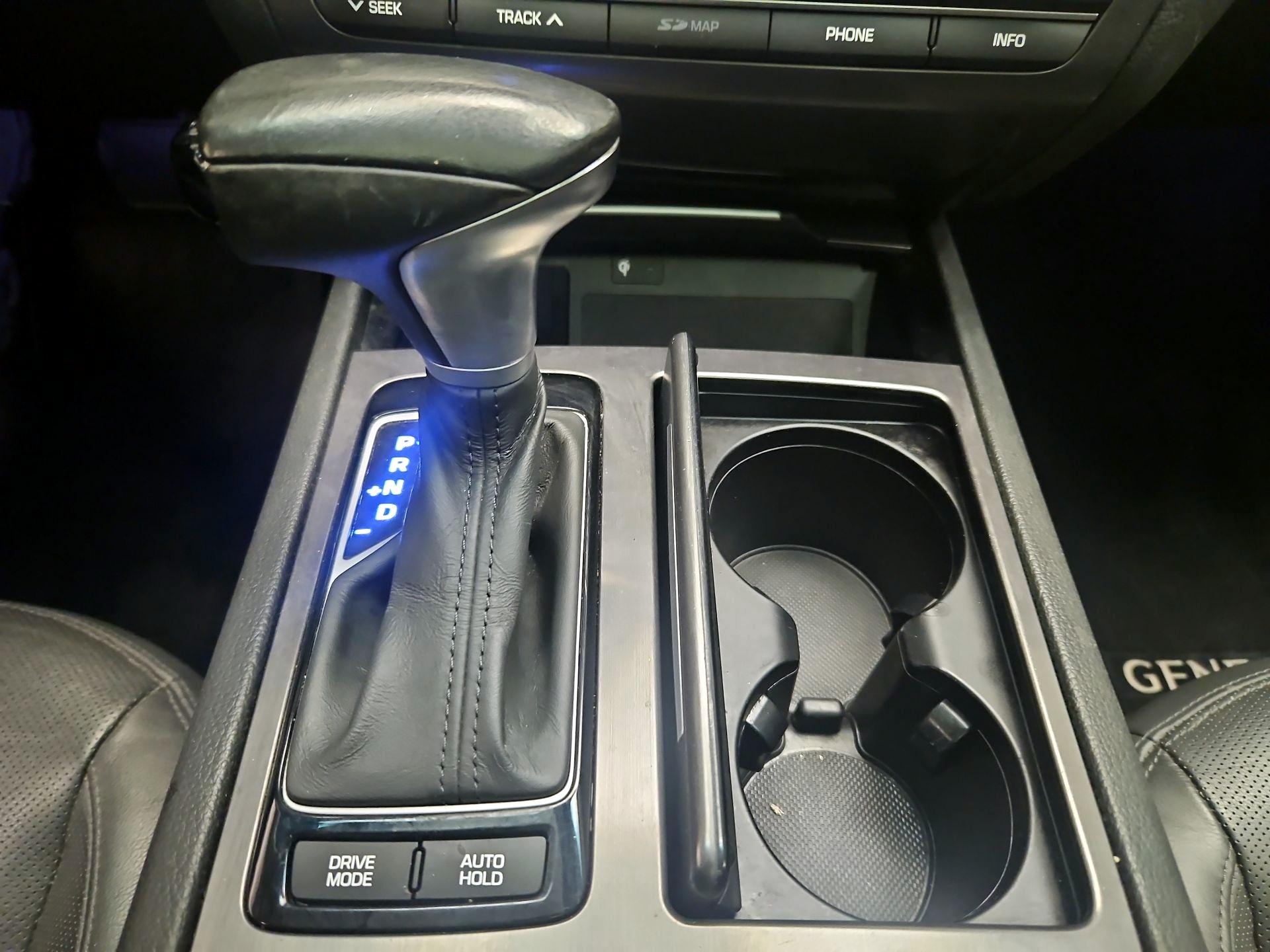 Thumbnail: 2018 Genesis G80 - 18