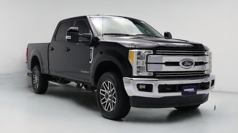 2017 Ford F-250 Lariat Hero Image